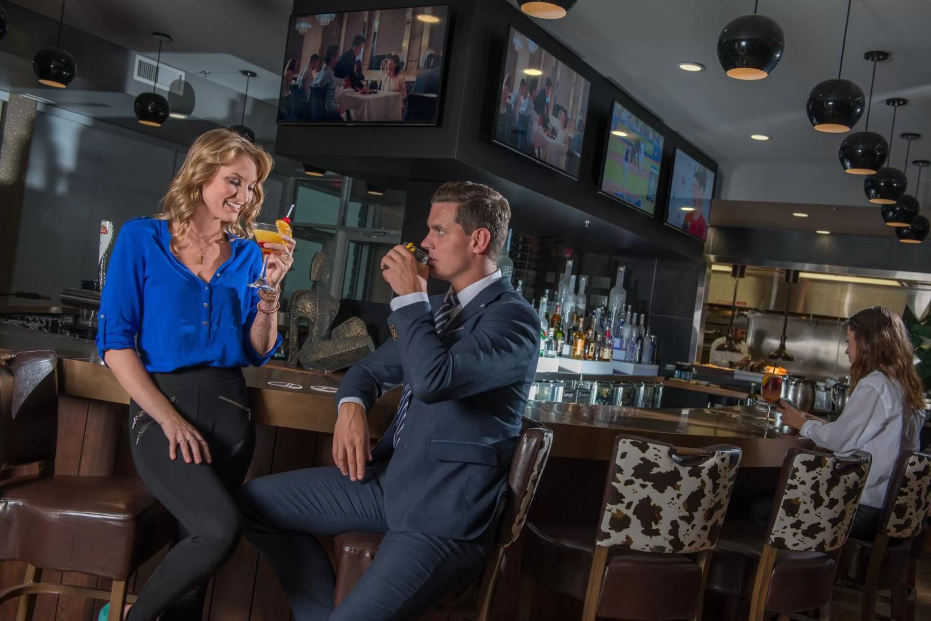 Restaurant/places to eat in Applause Hotel Calgary Airport by CLIQUE