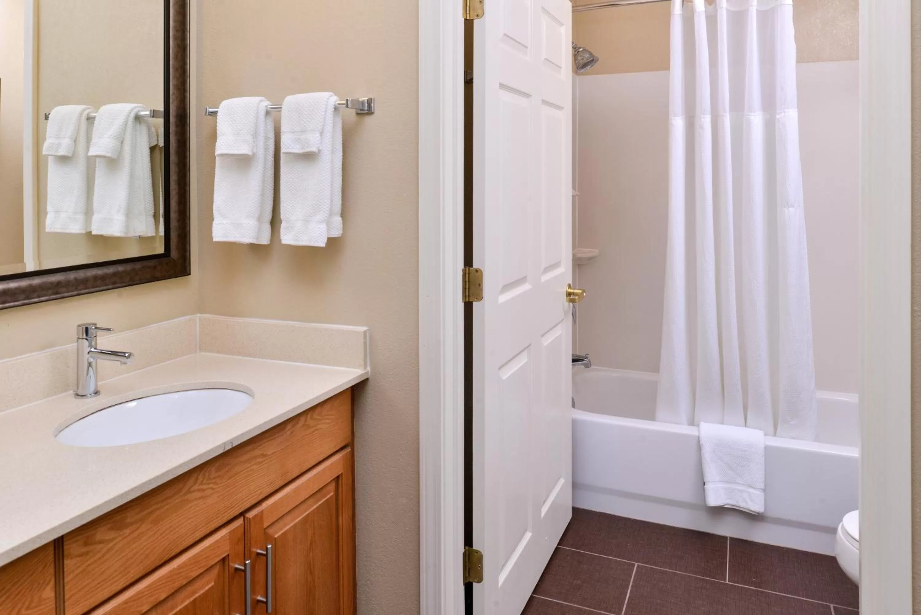 Bathroom in Staybridge Suites O'Fallon Chesterfield by IHG