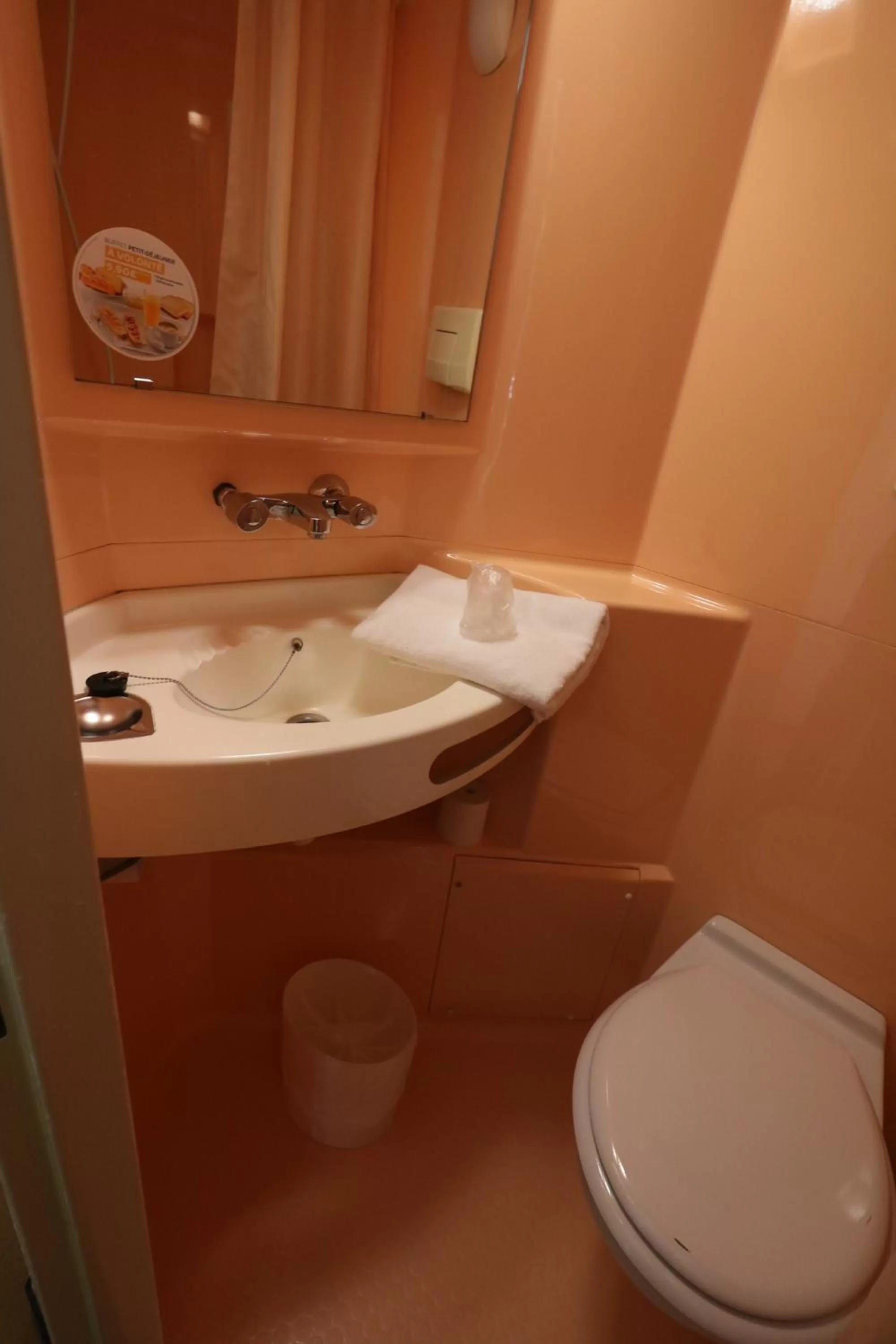 Decorative detail in Premiere Classe Limoges Nord