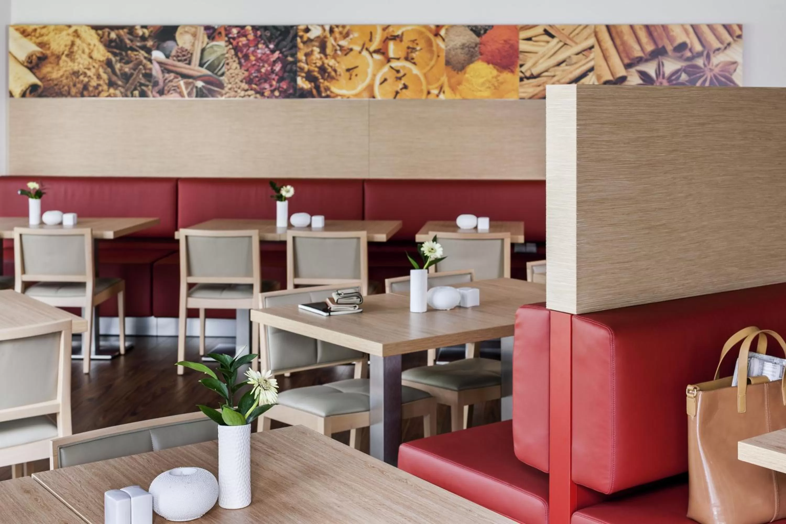 Restaurant/places to eat in ibis Berlin Dreilinden