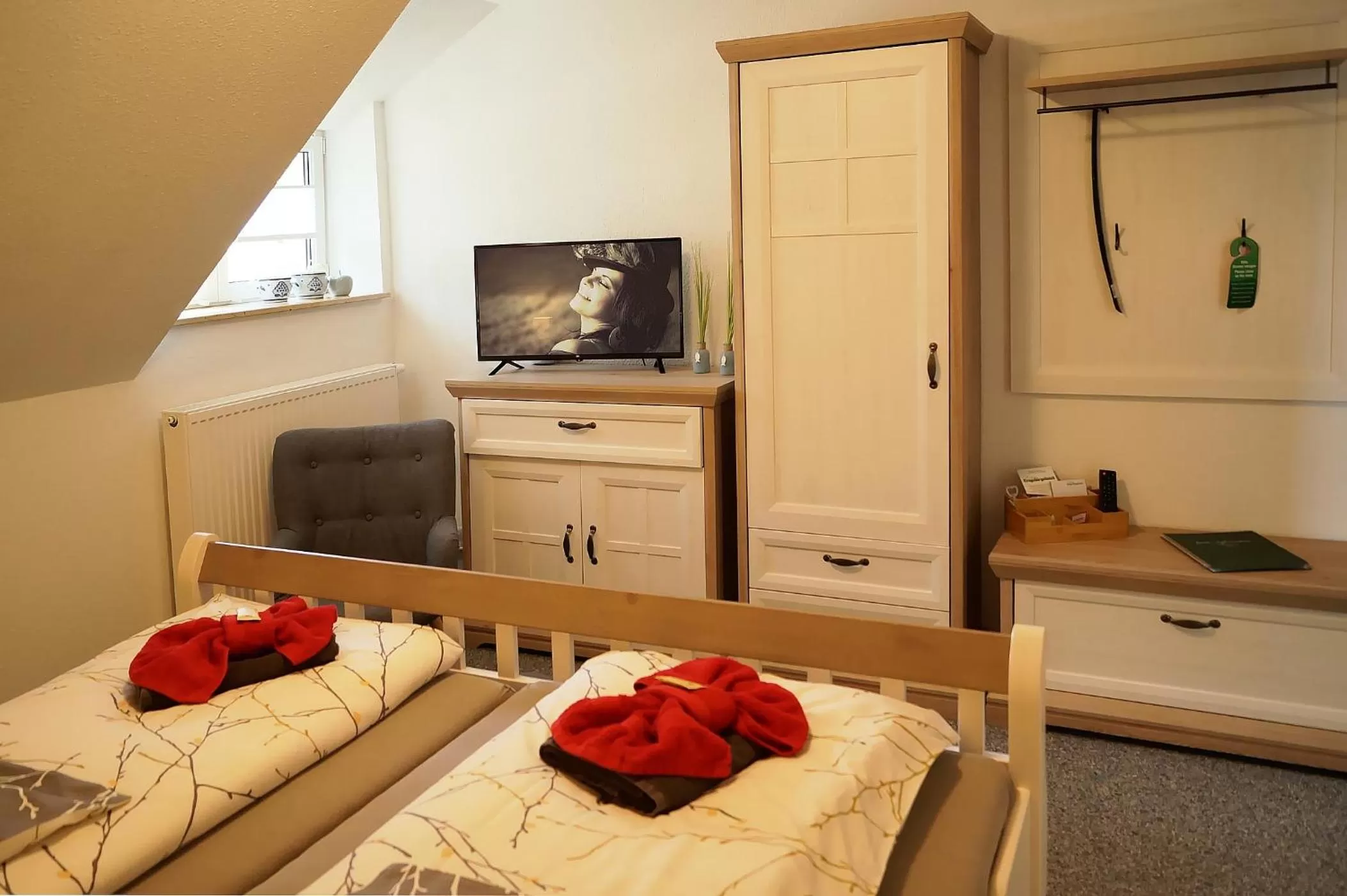 Bed in Erzgebirgshotel Misnia Bärenfels