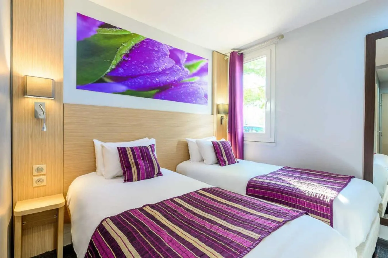 Photo of the whole room, Bed in Comfort Hotel Orleans Sud