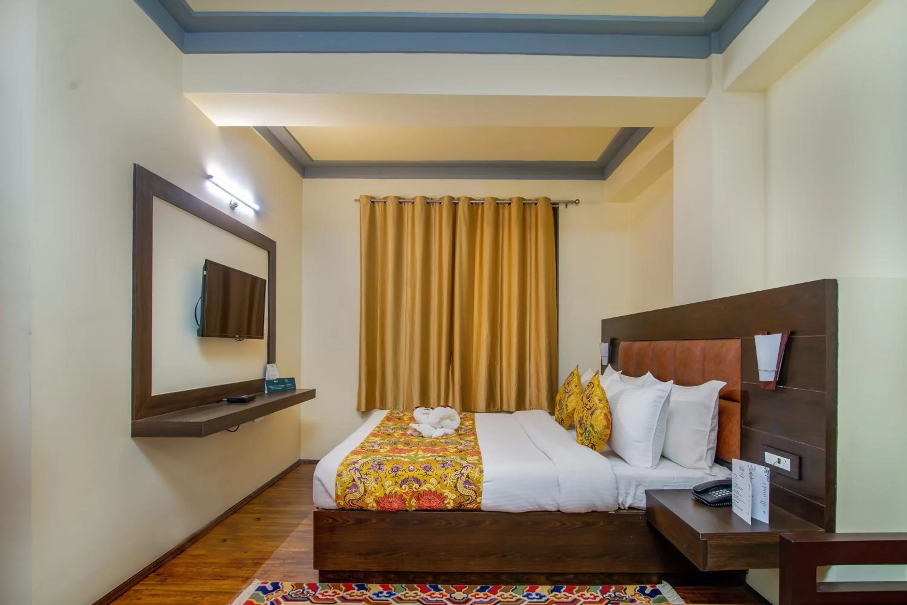Bedroom, Bed in Muscatel Grand Silkroute - 300 Mts from MG Marg