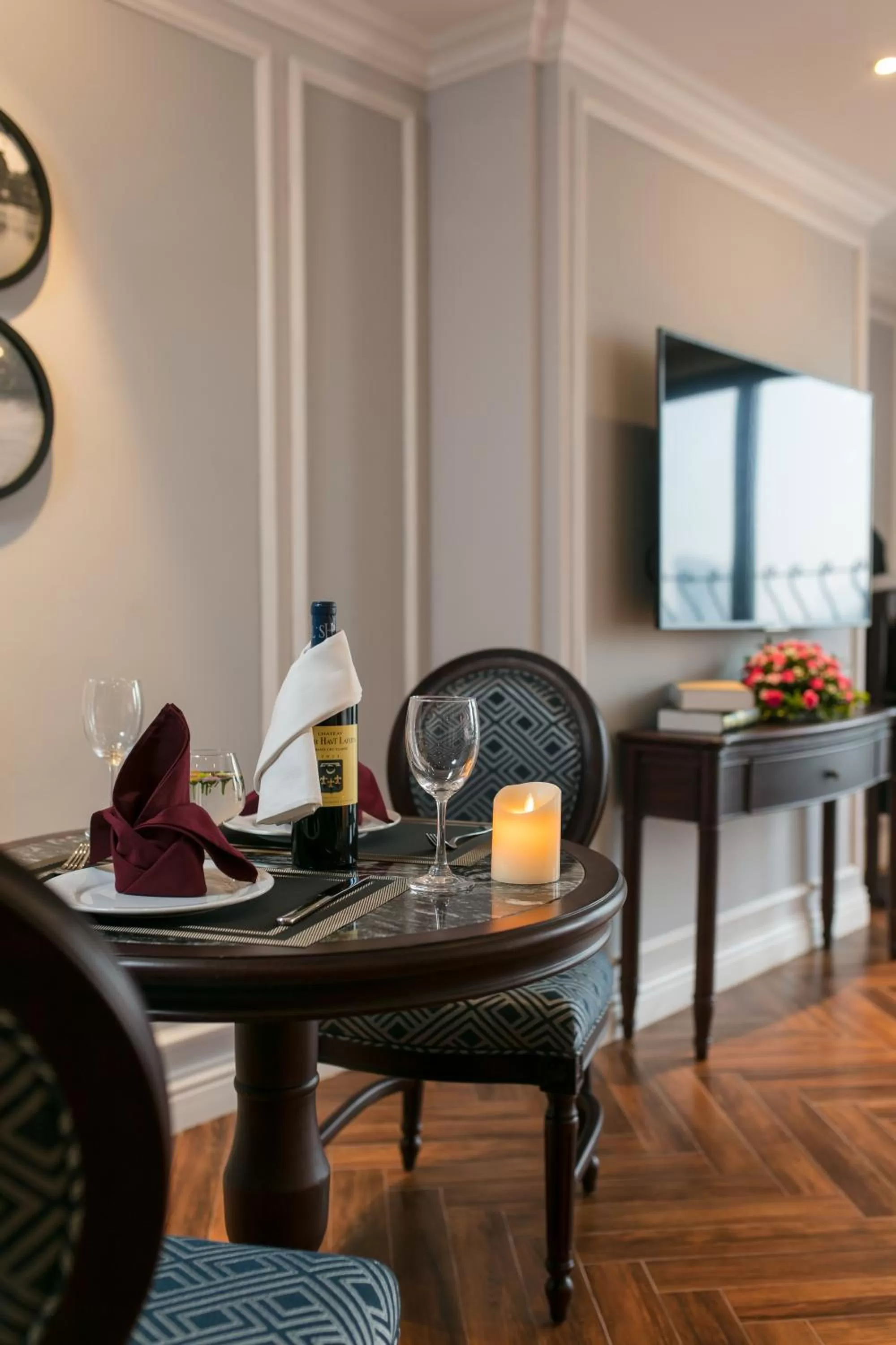 Seating area in Canary Hotel