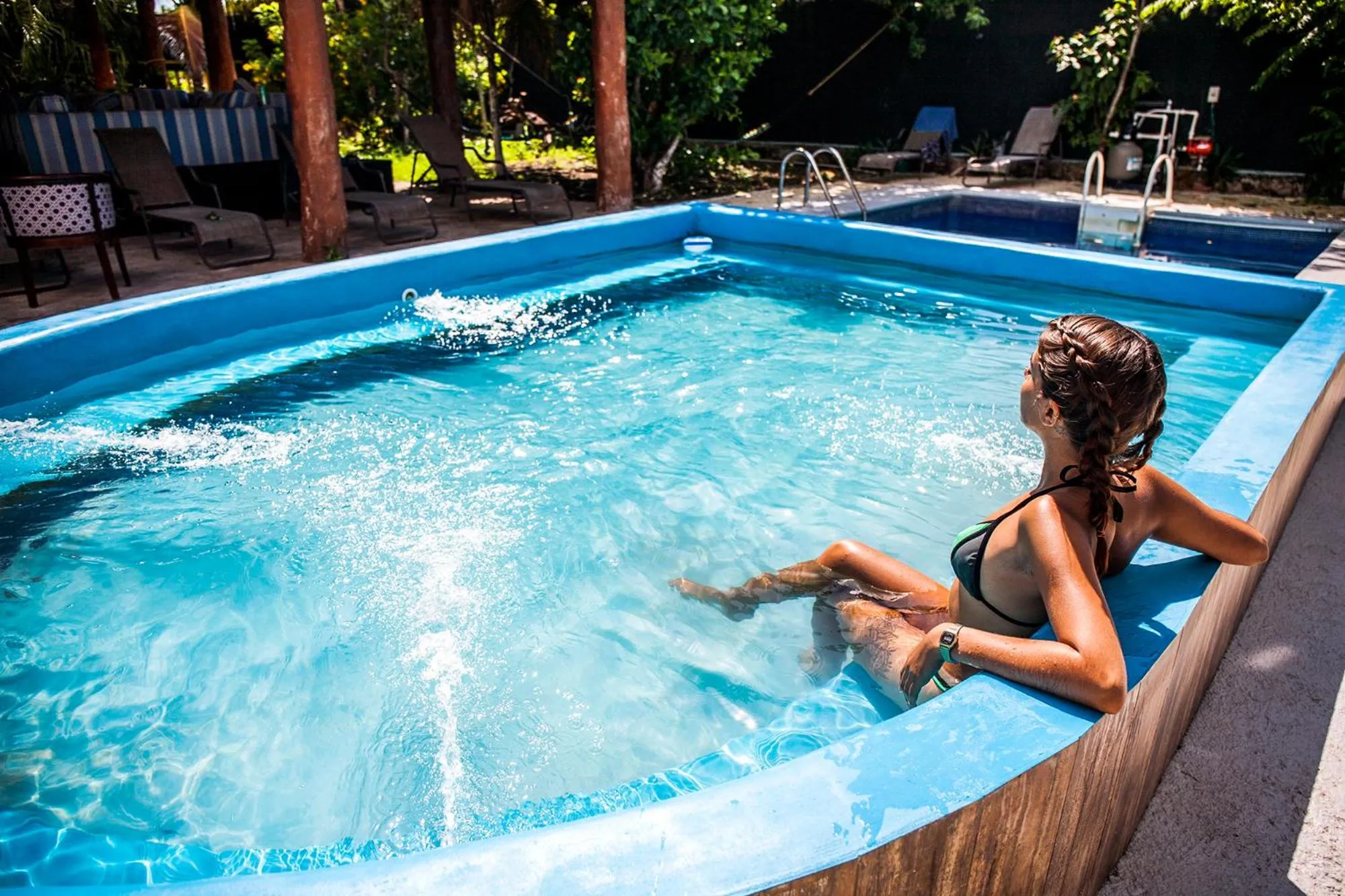 Swimming Pool in Lucky Traveler Hostel