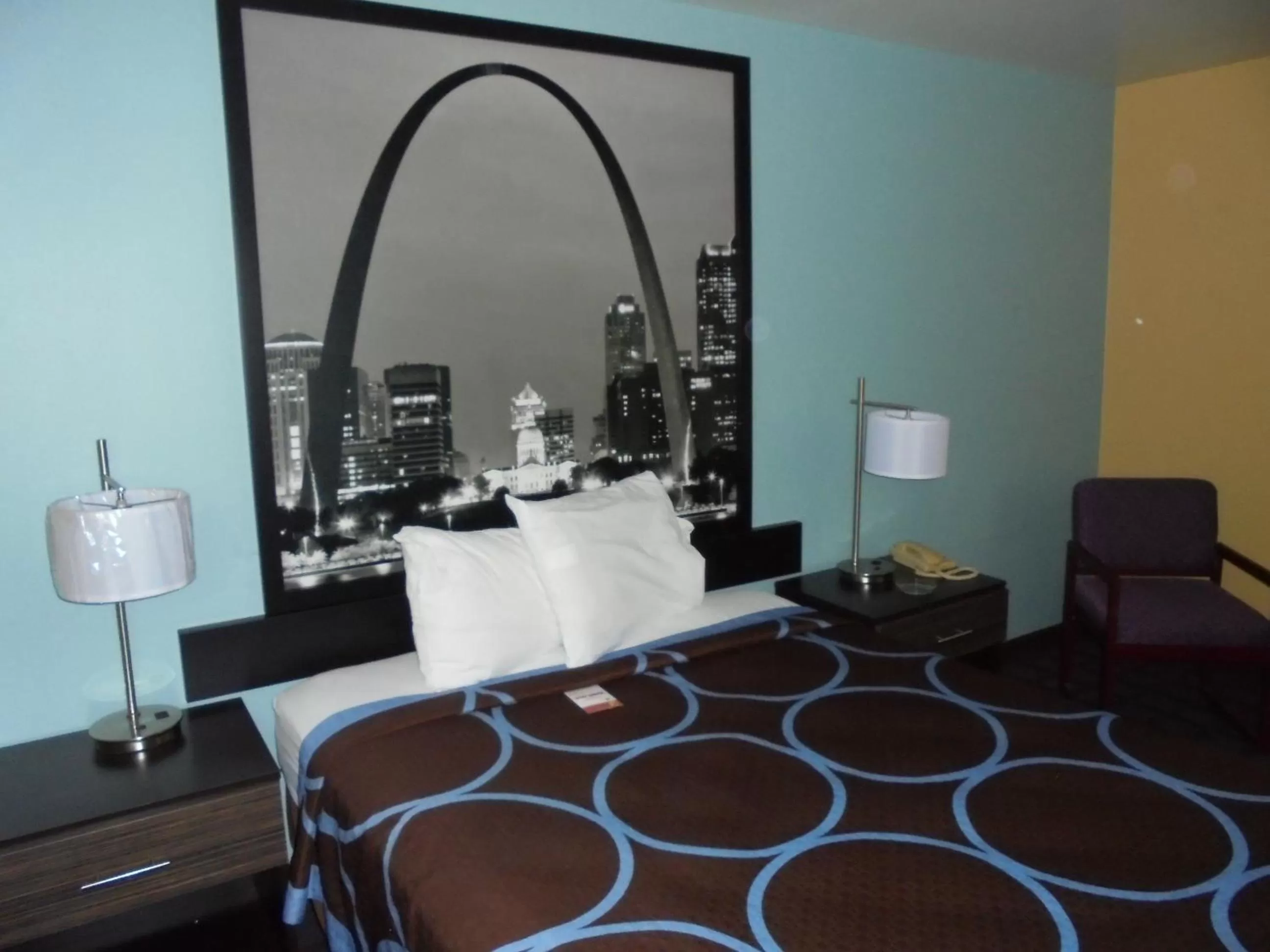 Bed in Super 8 by Wyndham Okawville