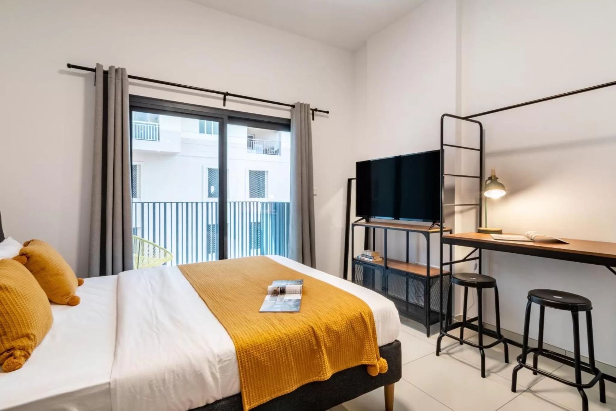 TV and multimedia, Bed in YouCo coliving Dubai