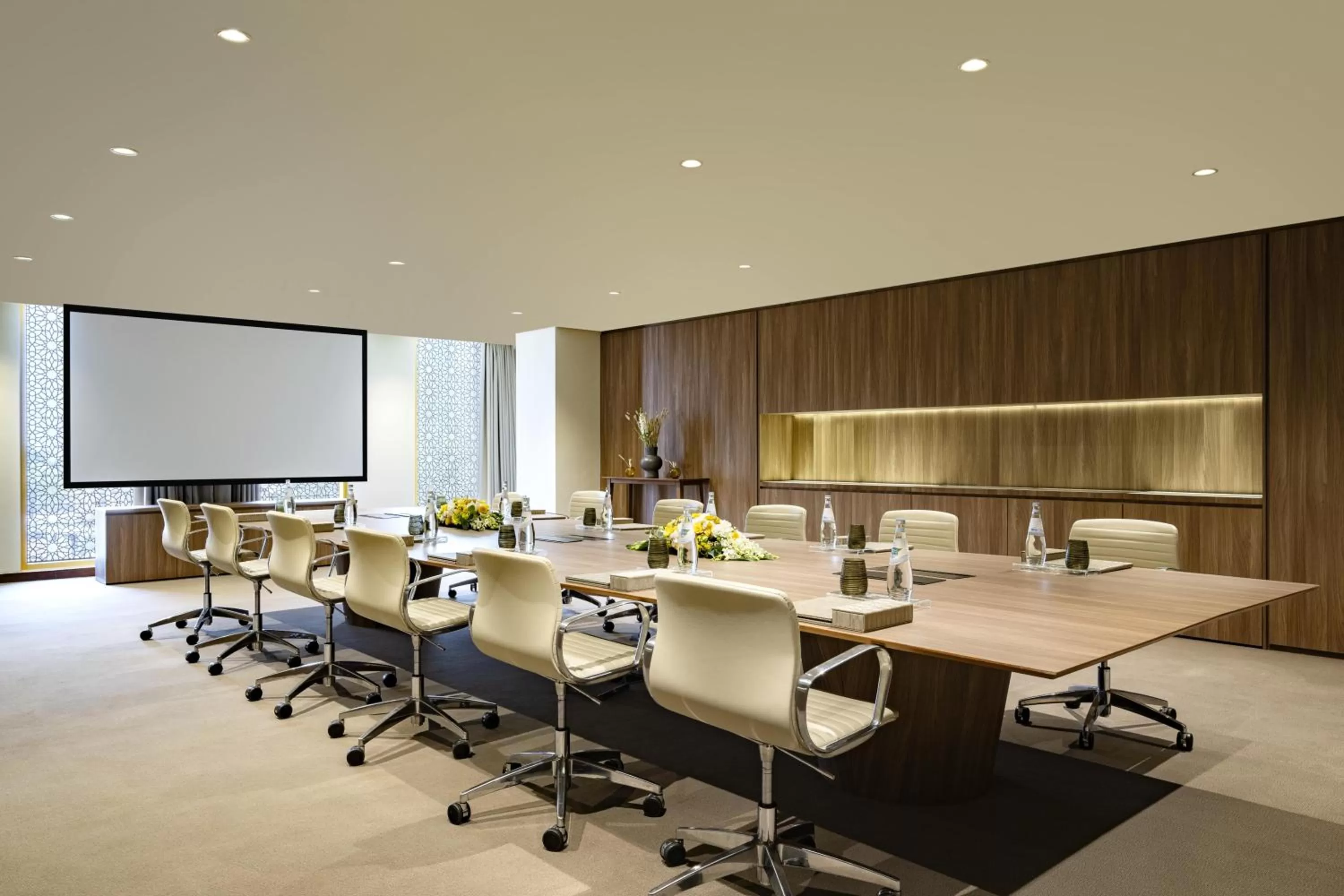 Business facilities in voco Doha West Bay Suites by IHG