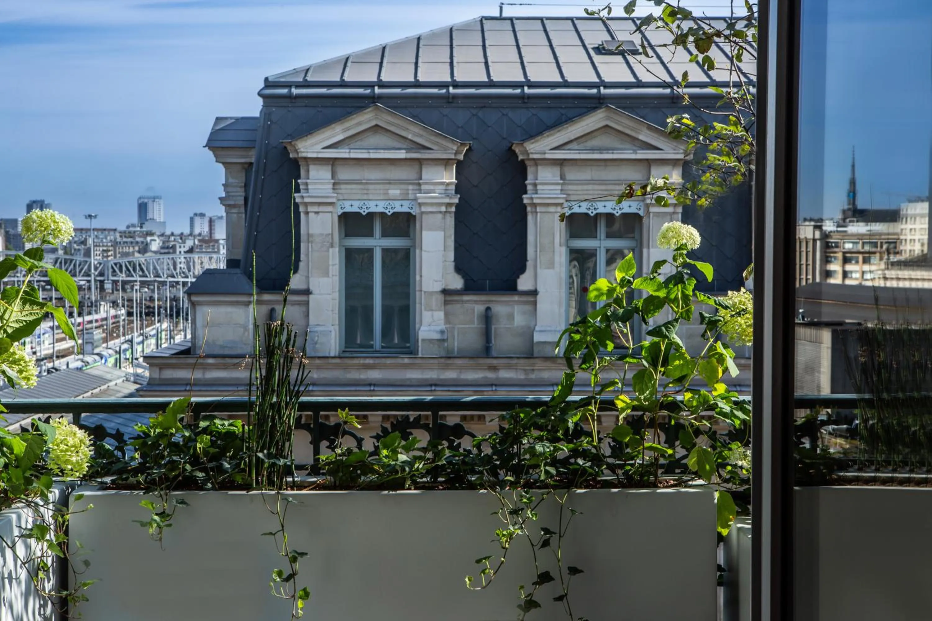 Balcony/Terrace in Hotel Flanelles Paris