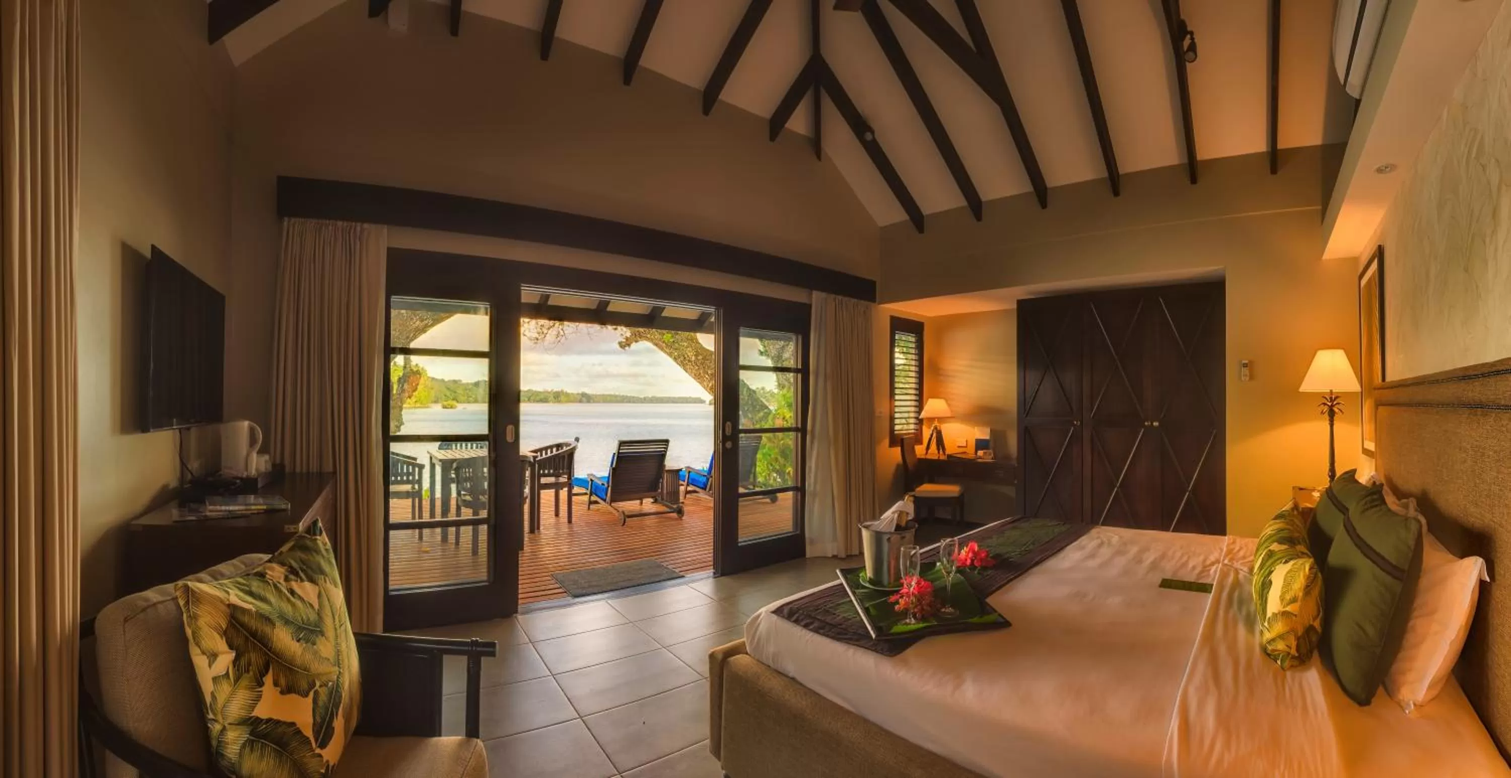 Bedroom, Bed in Warwick Le Lagon Resort & Spa, Vanuatu