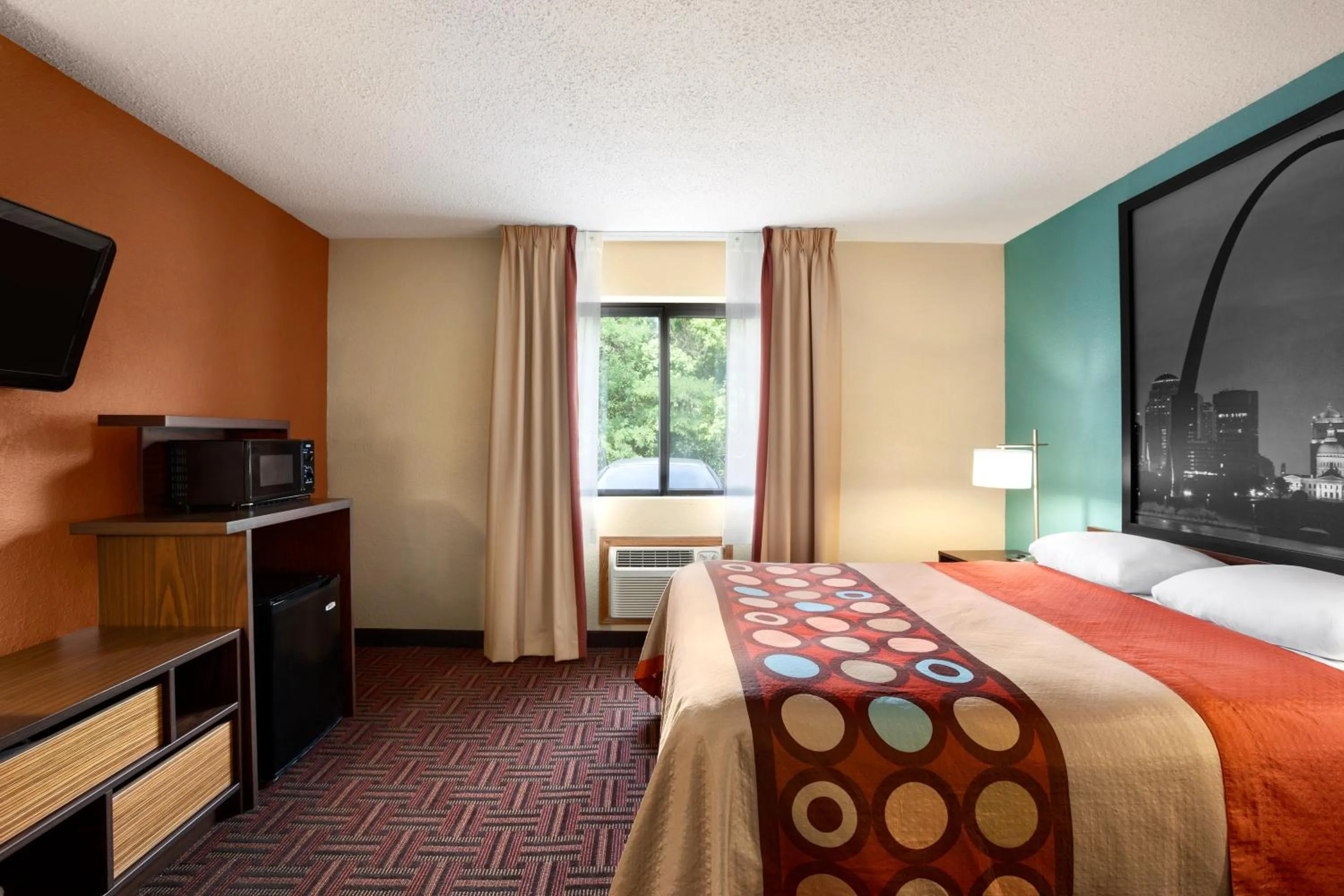 TV and multimedia, Bed in Super 8 by Wyndham Fairview Heights-St. Louis