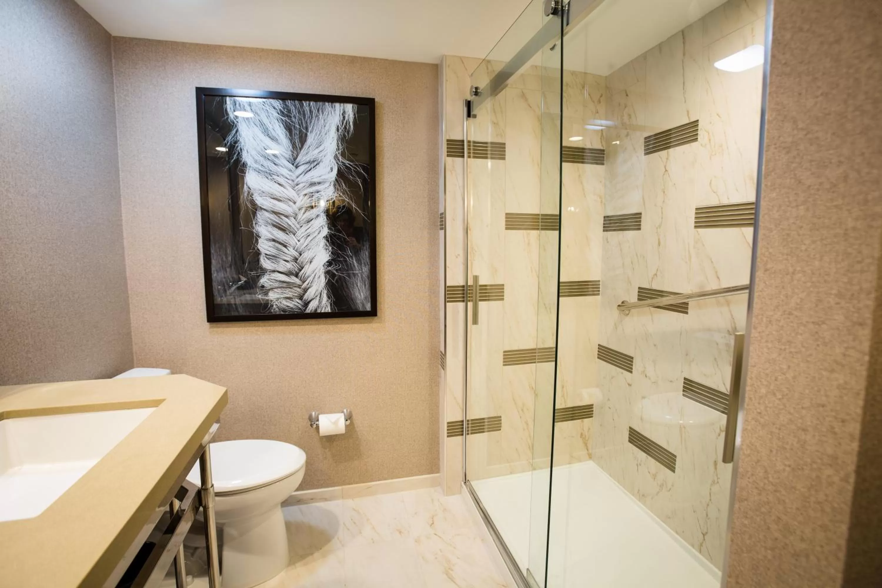 Bathroom in Galt House Hotel, A Trademark Collection Hotel