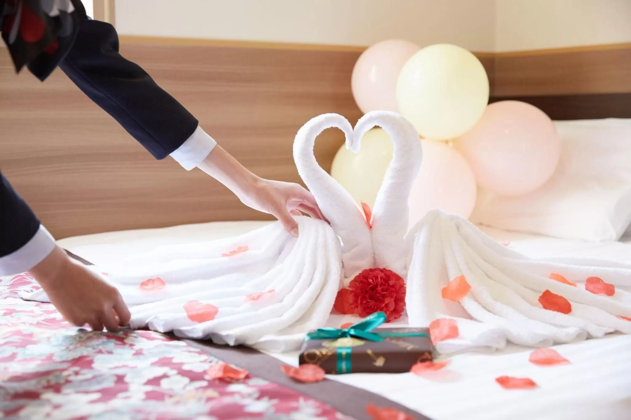 room service, Bed in The Bridge Hotel Shinsaibashi