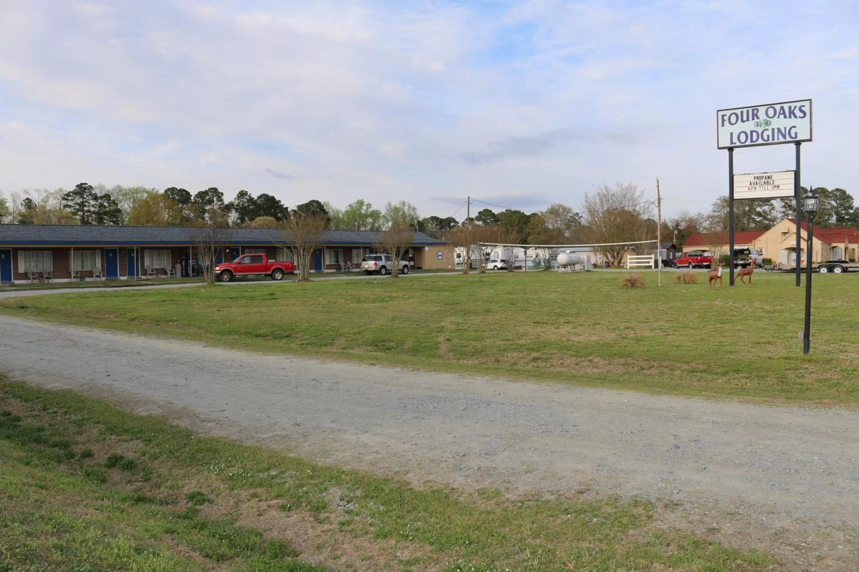Property building in Four Oaks Lodging