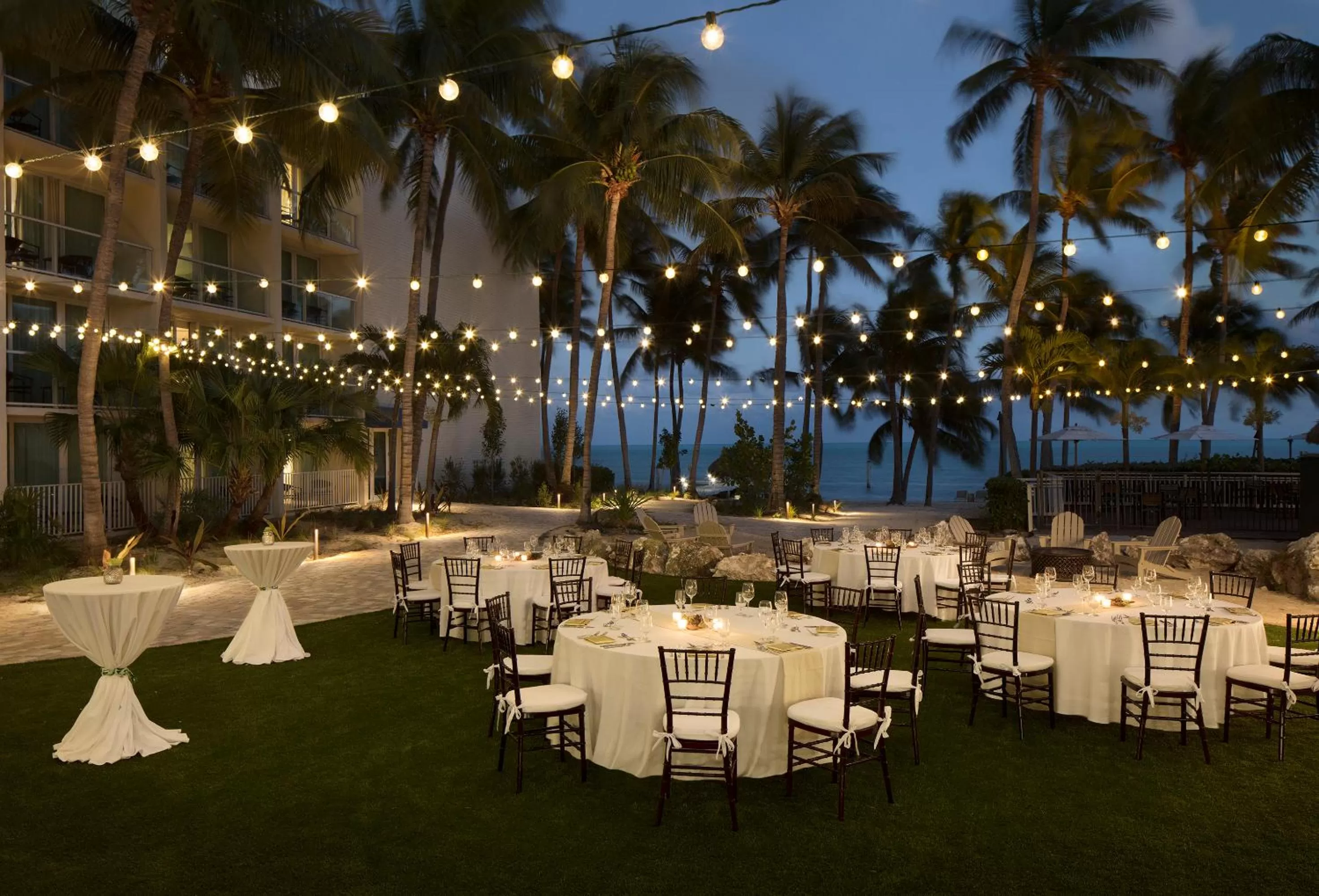 wedding in Amara Cay Resort