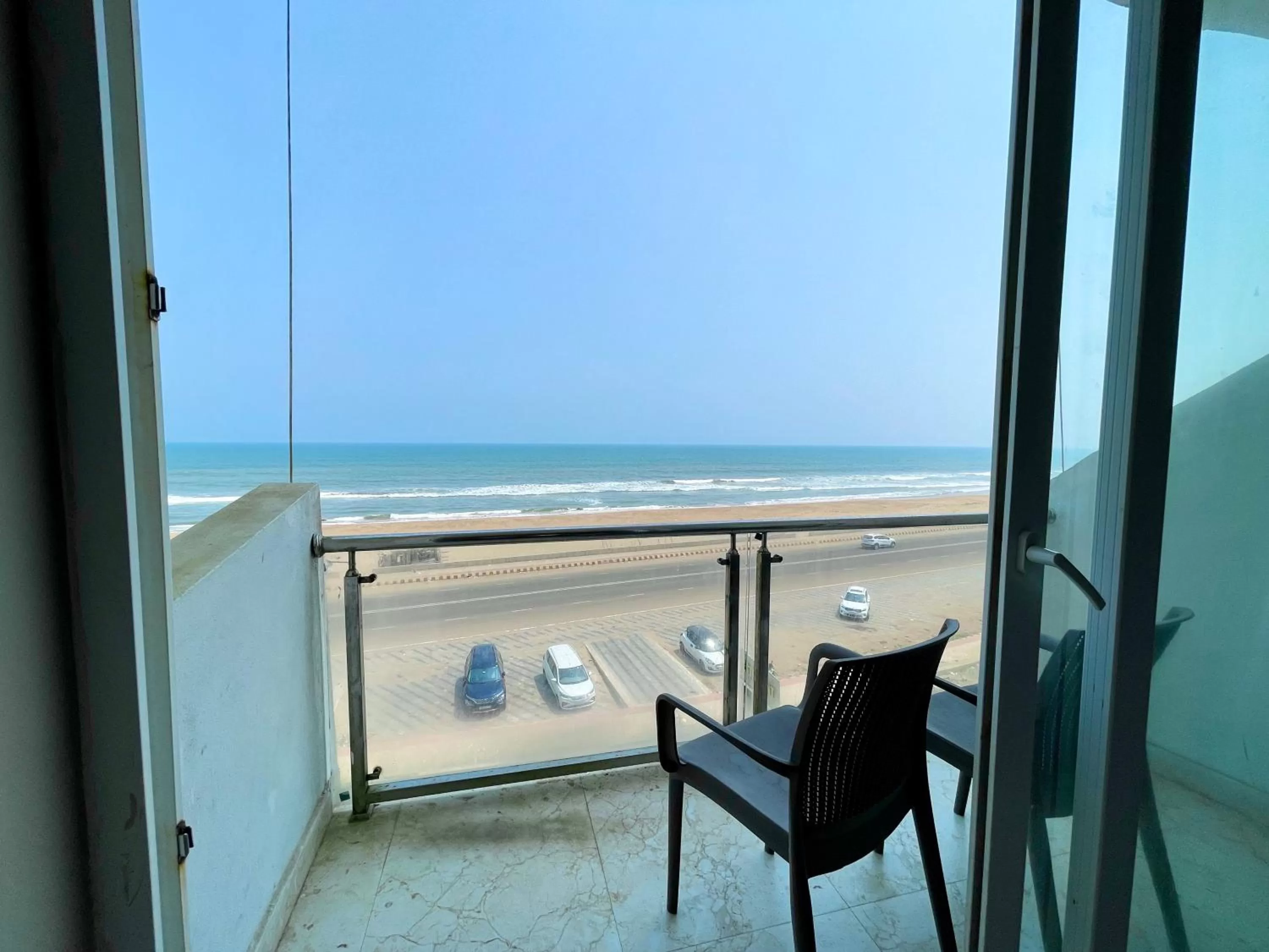 Balcony/Terrace in Hotel TBS sea view ! Puri