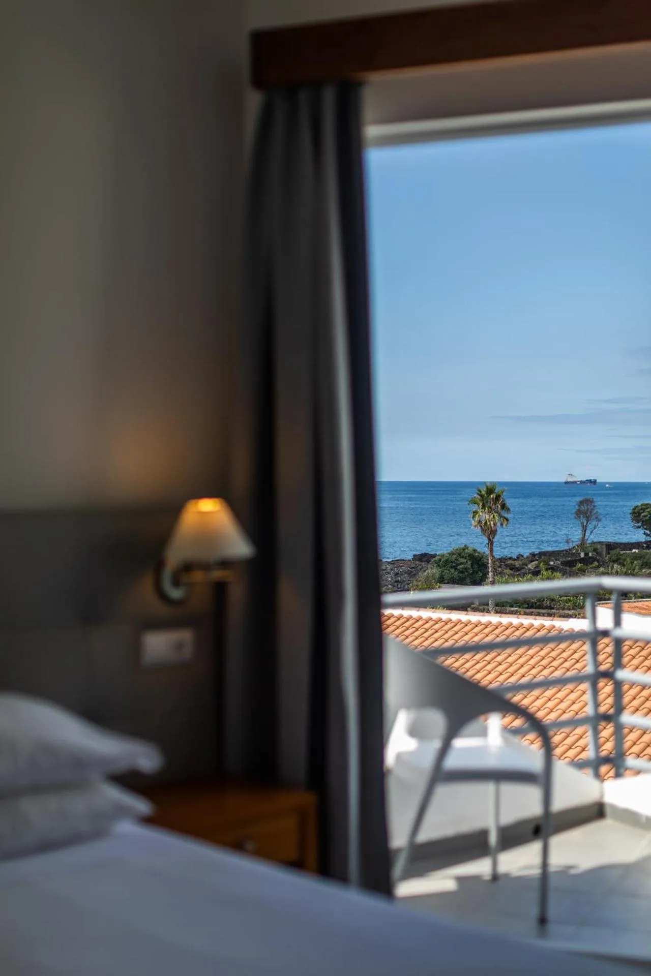 Balcony/Terrace, Bed in Hotel Arcanjo