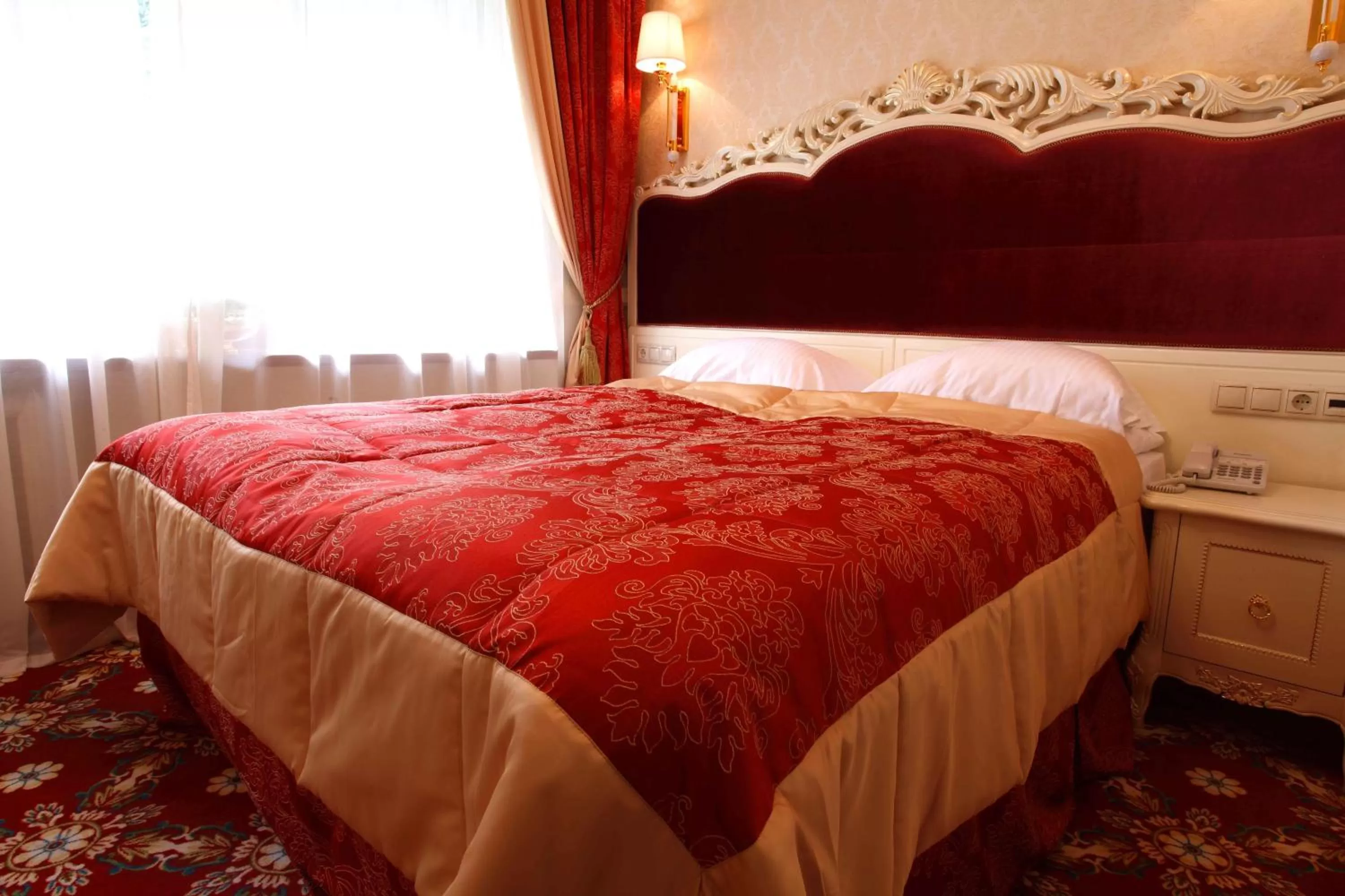 Bed in Olympic Hotel