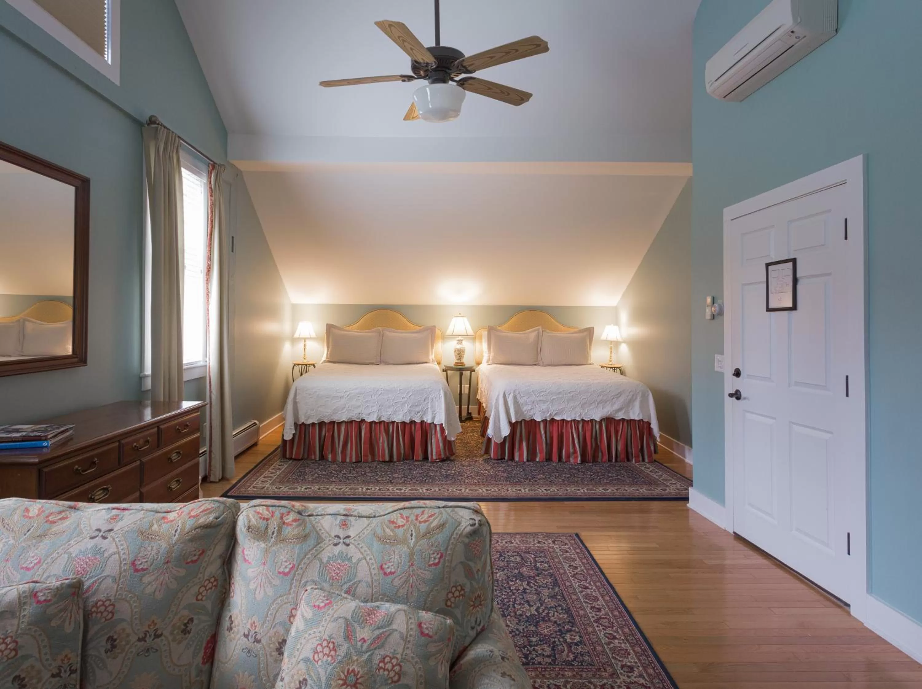 Bed in The Inn at Manchester