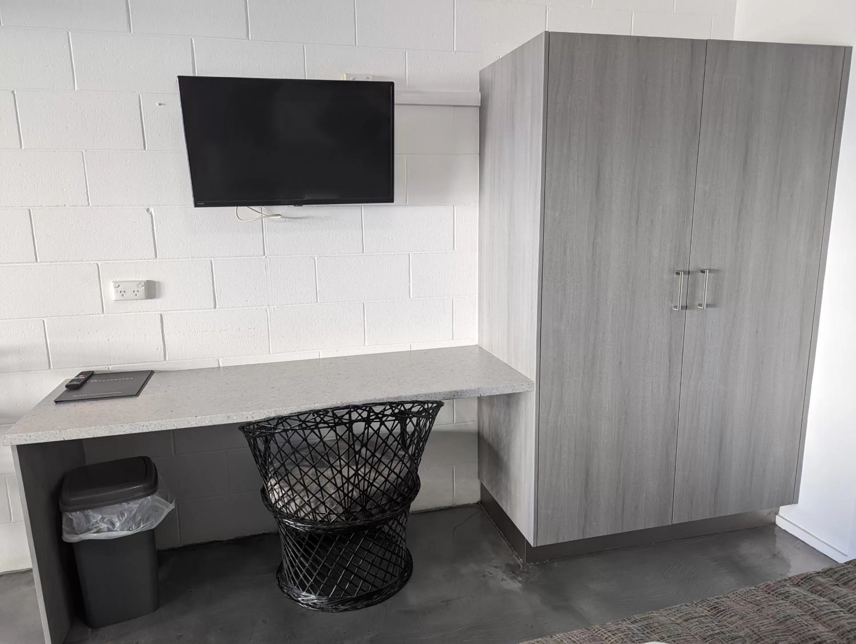 TV and multimedia, TV/Entertainment Center in Fitzroy Motor Inn