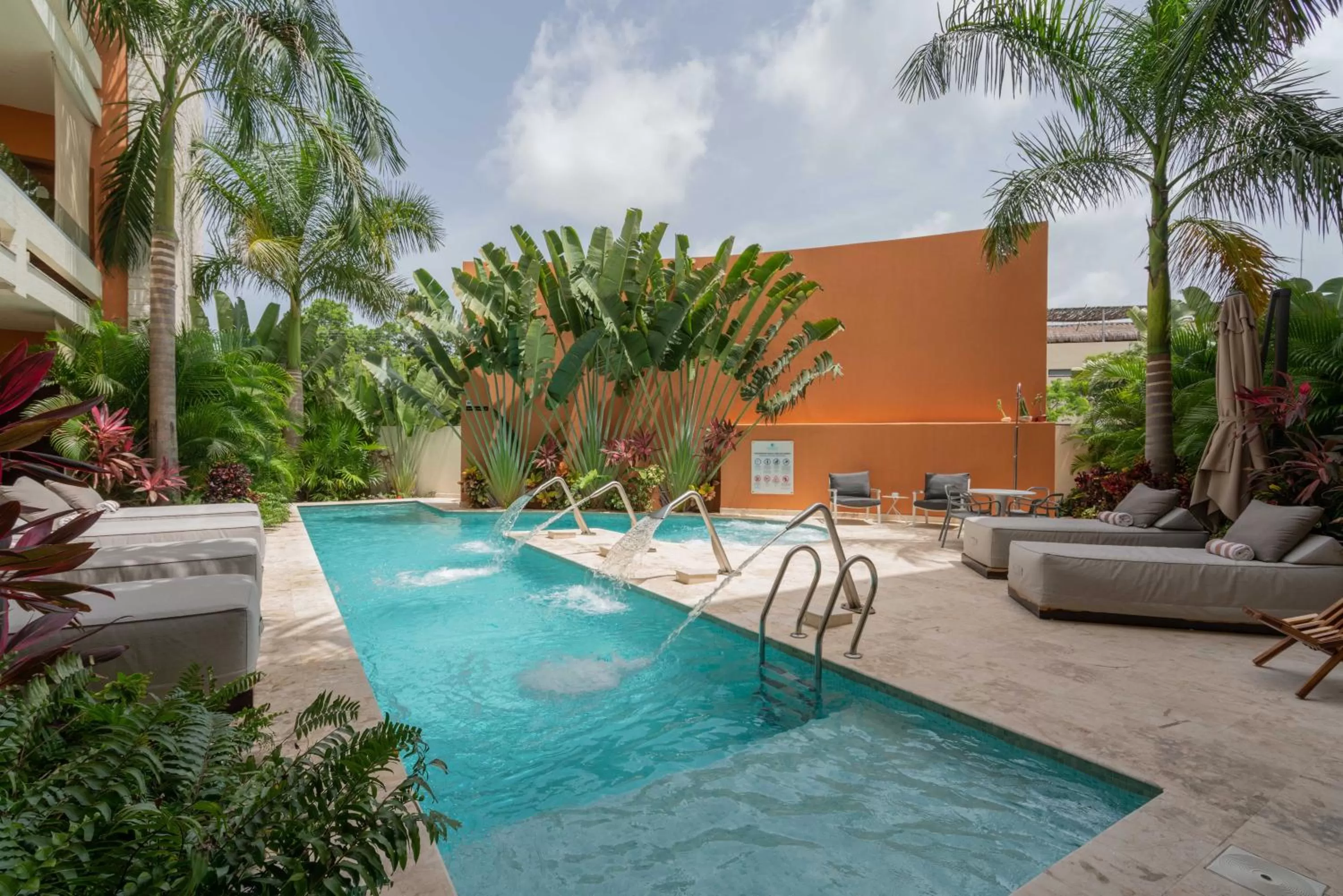 Swimming pool in Valhalla Residences by Biwa