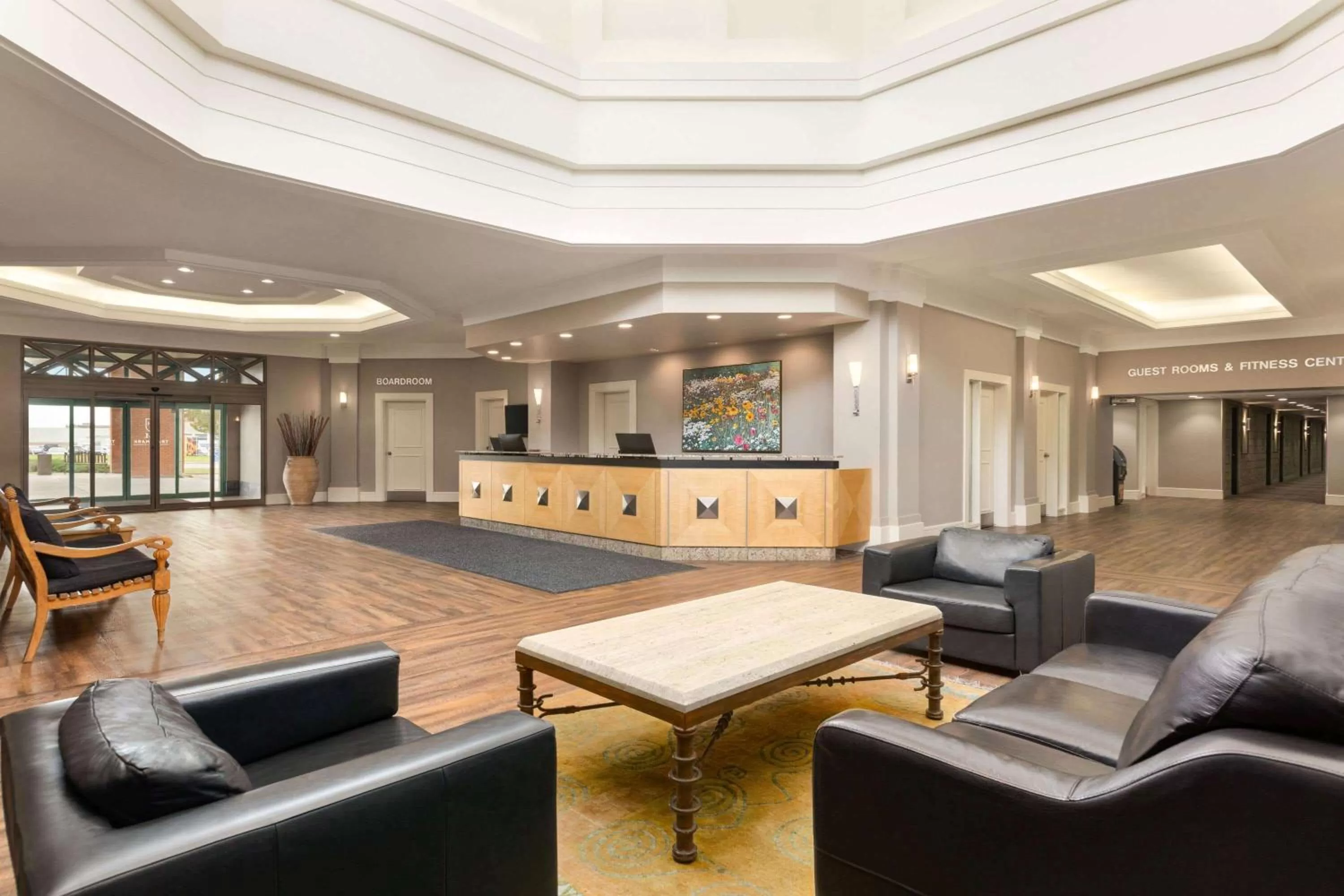 Lobby or reception in Royal Hotel Calgary, Trademark Collection by Wyndham