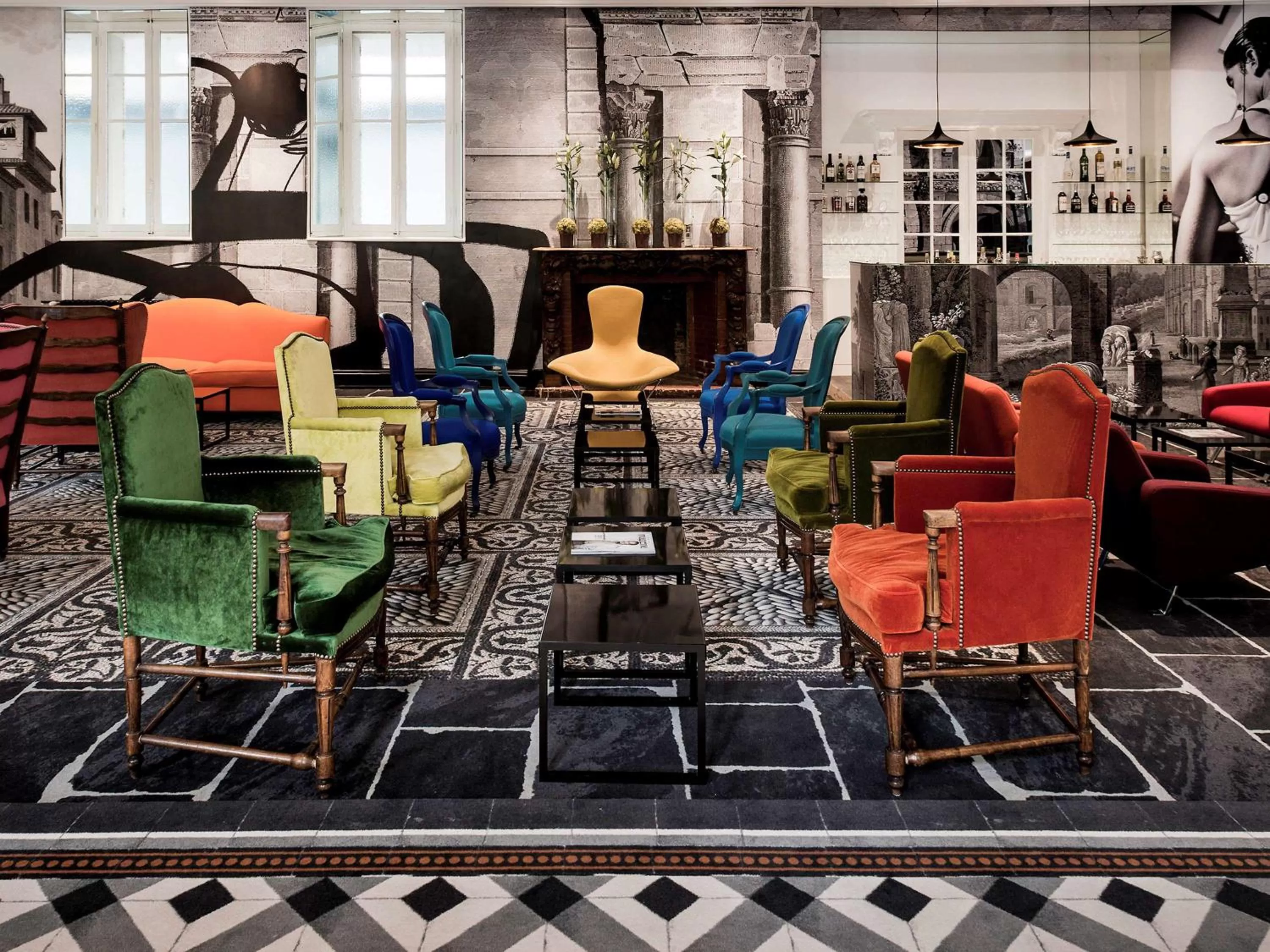 Lounge or bar in Hôtel & Spa Jules César Arles - MGallery Hotel Collection