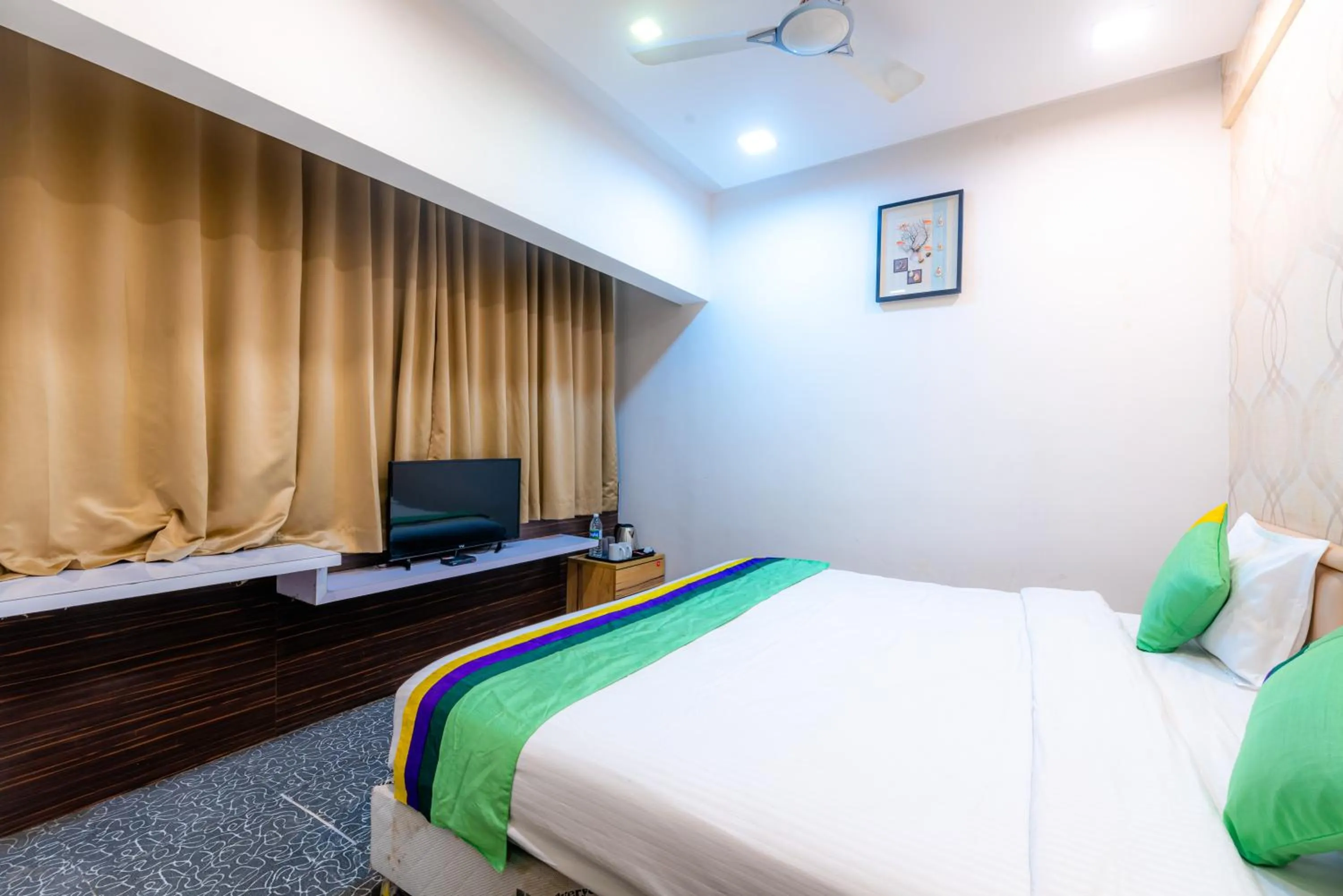 Bed in Treebo Trend Spring Brooks - Koregaon Park