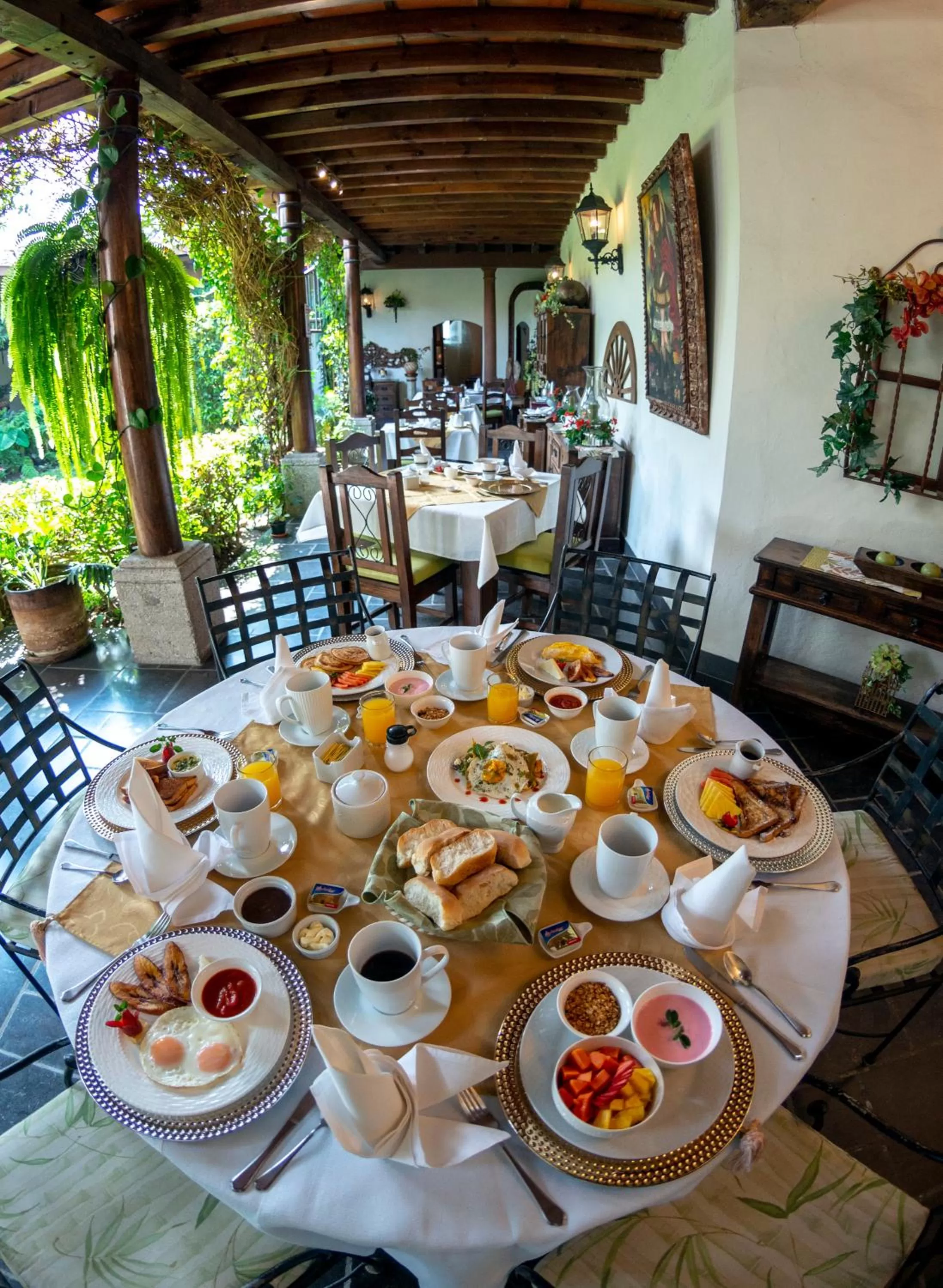 Restaurant/places to eat in Hotel La Catedral