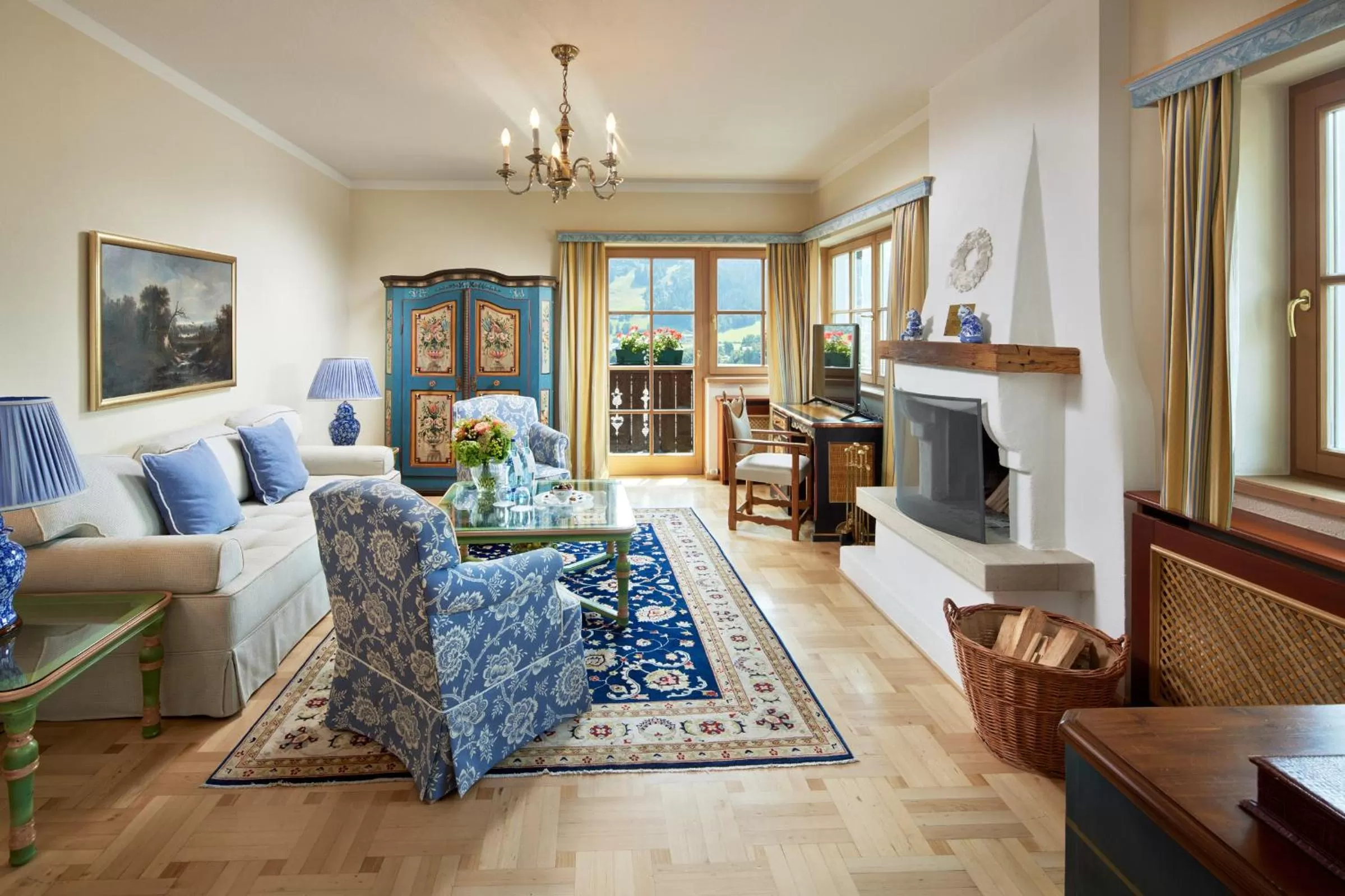 Living room in Relais & Châteaux Hotel Tennerhof