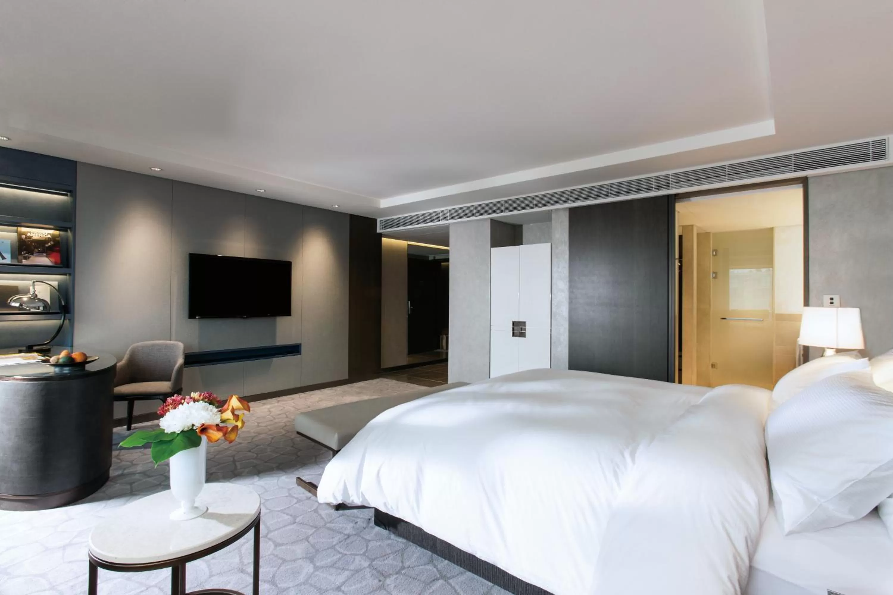 Bed in Paradise Hotel Busan