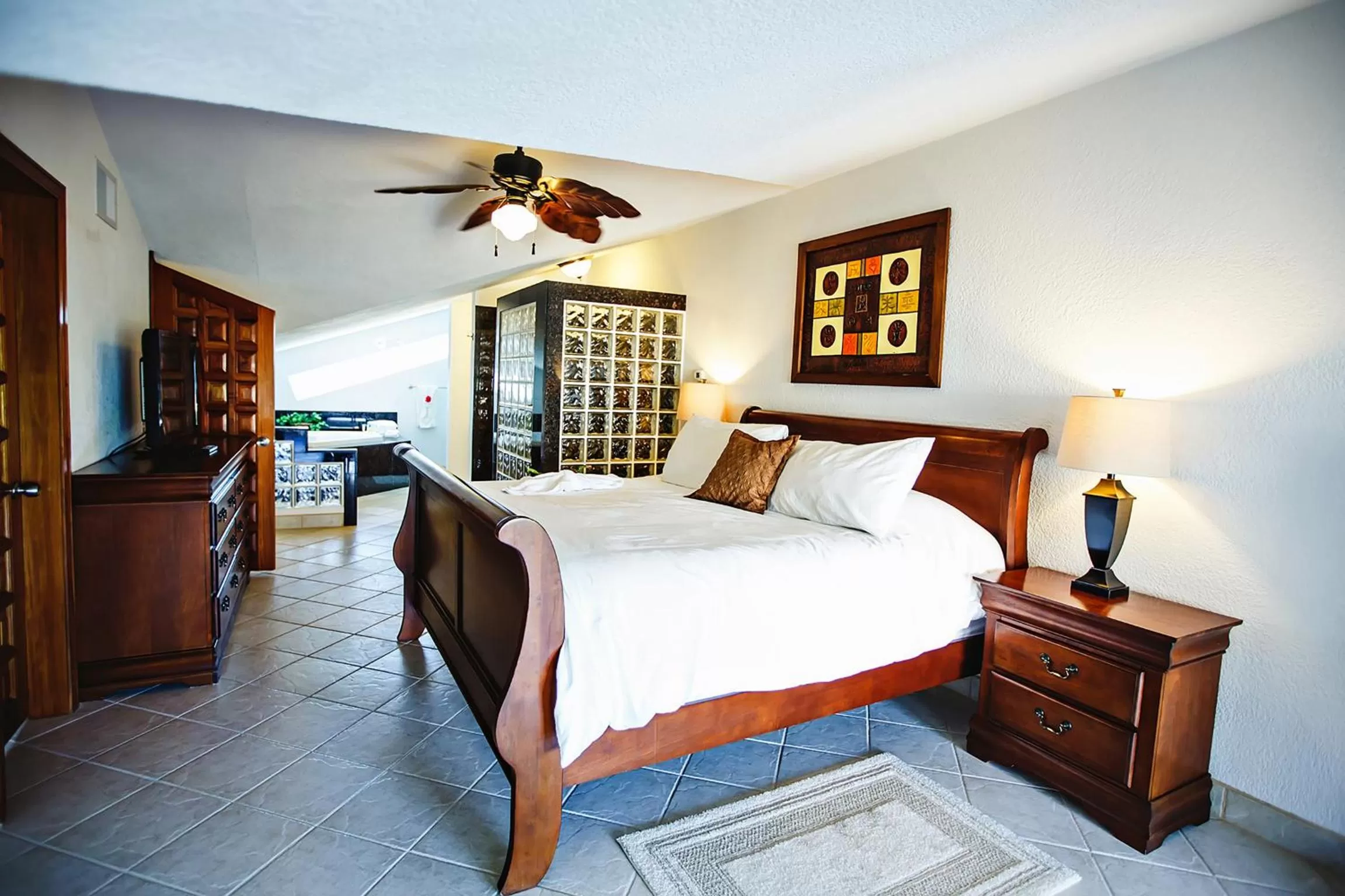Bedroom, Bed in Pelican Reef Villas Resort