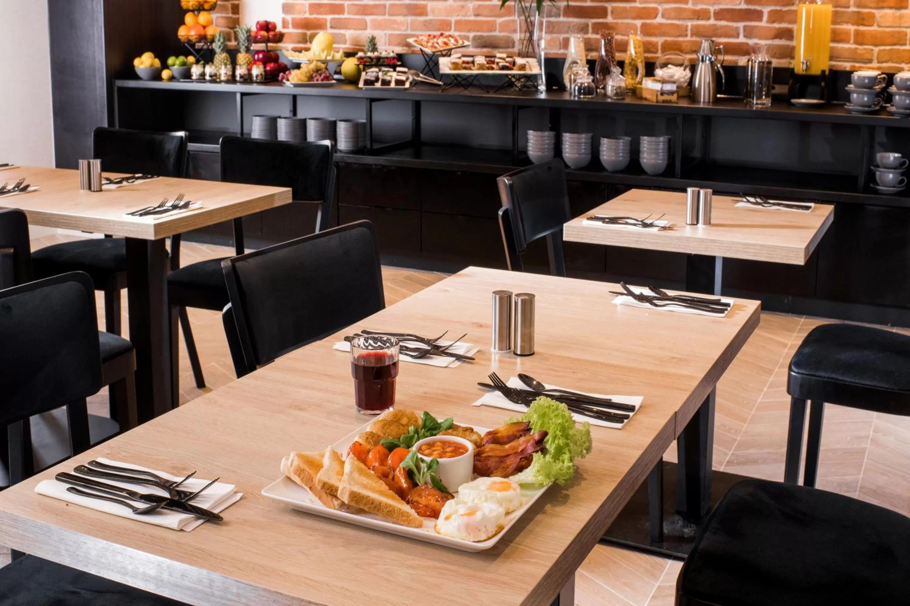 Breakfast in Hotel Krupnicza 30