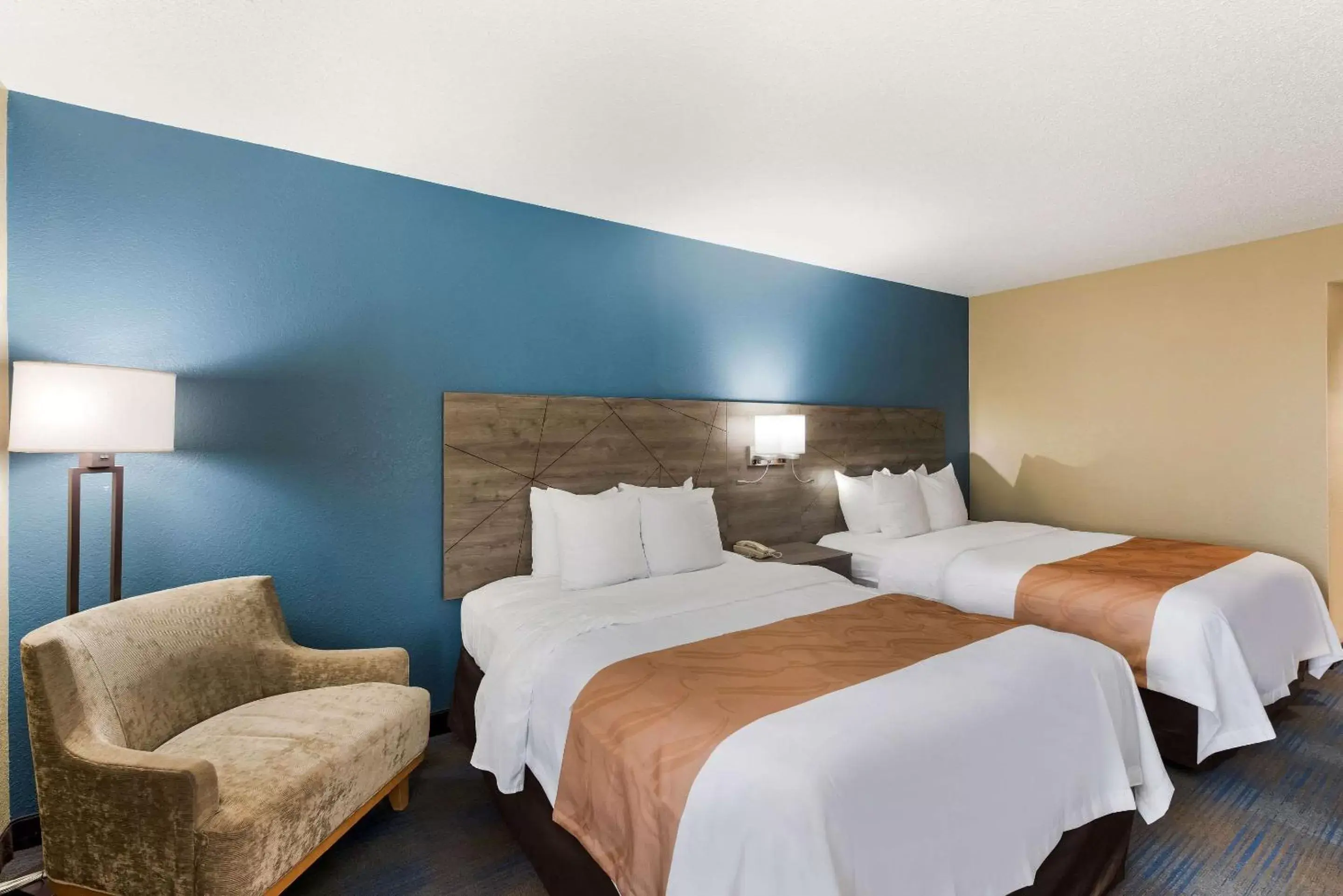 Double Room with Two Double Beds - Non-Smoking in Quality Inn Upper Sandusky Double Room with Two Double Beds - Non-Smoking in Quality Inn Upper Sandusky