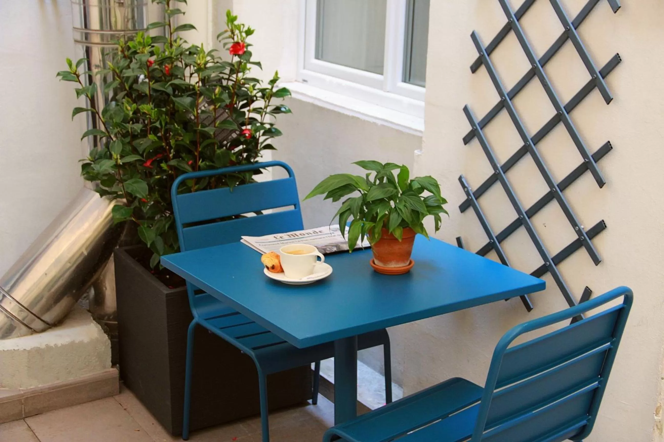 Bedroom in Hôtel Regina Opéra Grands Boulevards