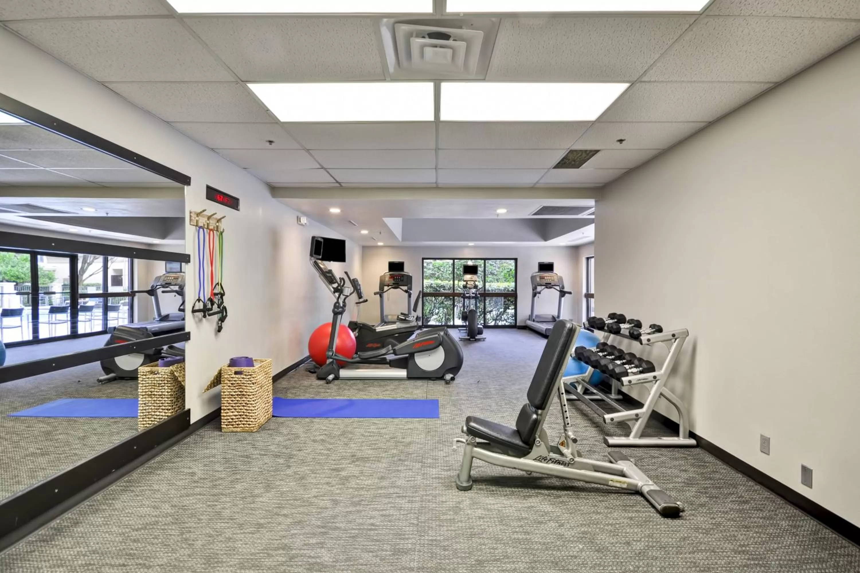 Fitness centre/facilities in Courtyard Dallas Medical Market Center