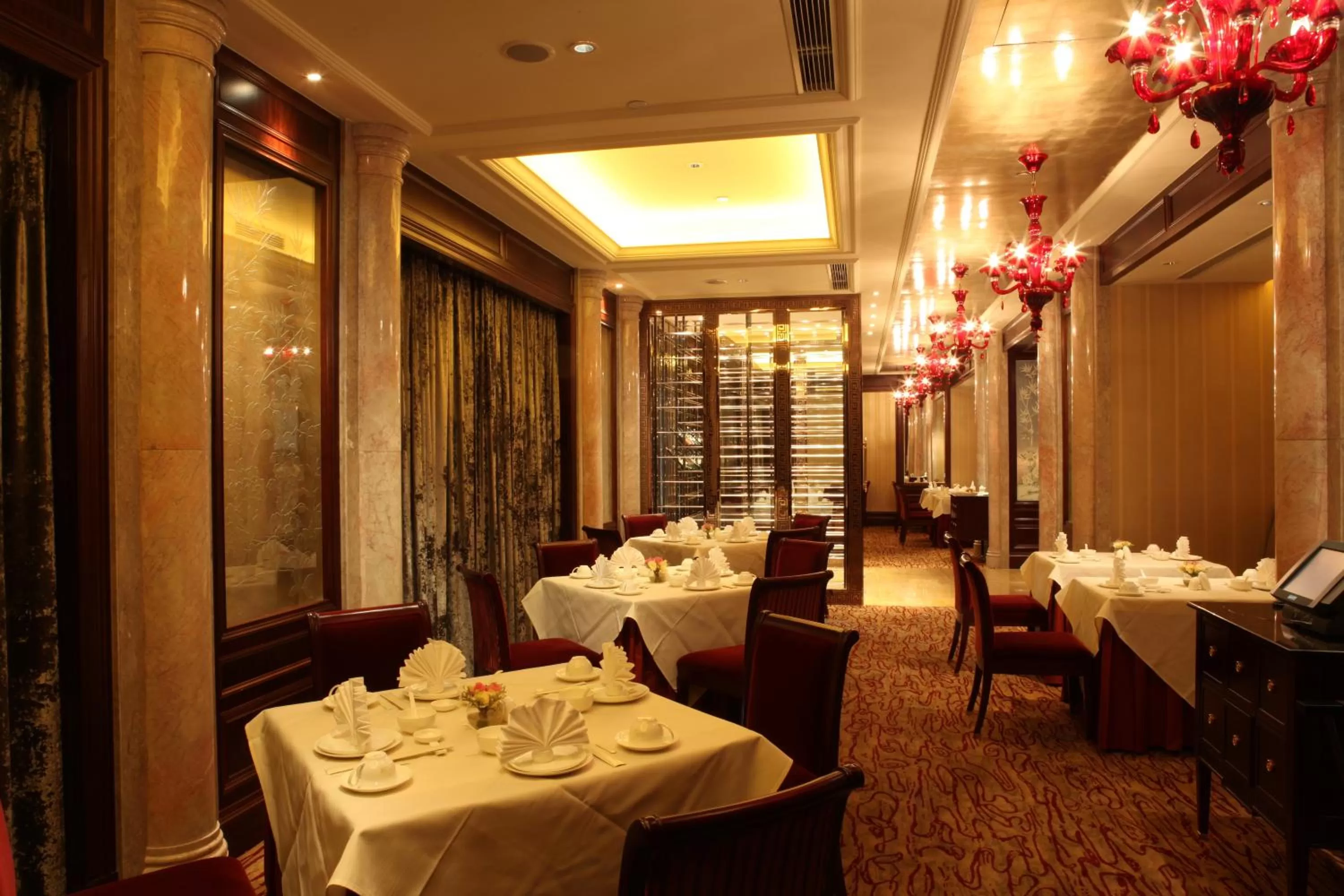 Restaurant/places to eat in Grand Central Hotel Shanghai - Nanjing Road