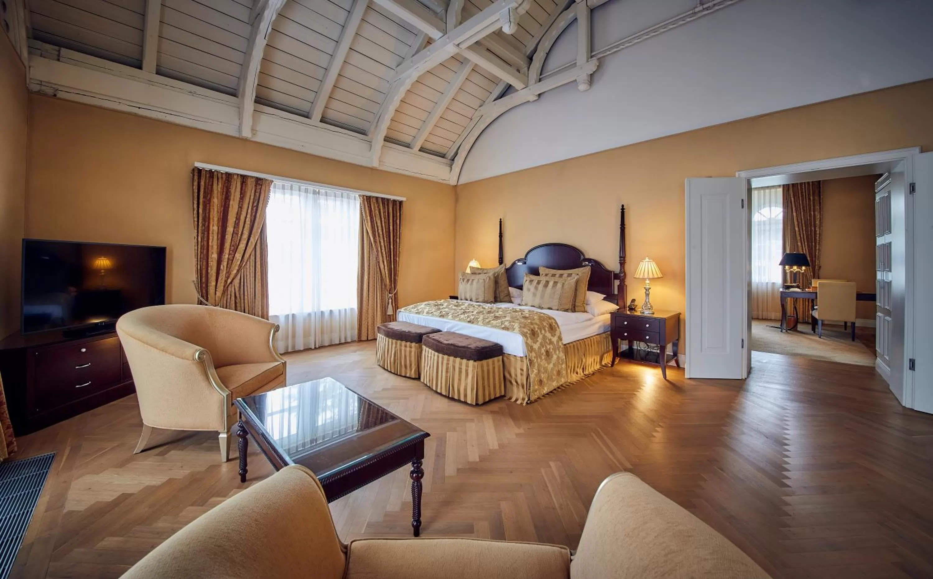 Suite with Sauna and Terrace  in Falkensteiner Schlosshotel Velden – The Leading Hotels of the World