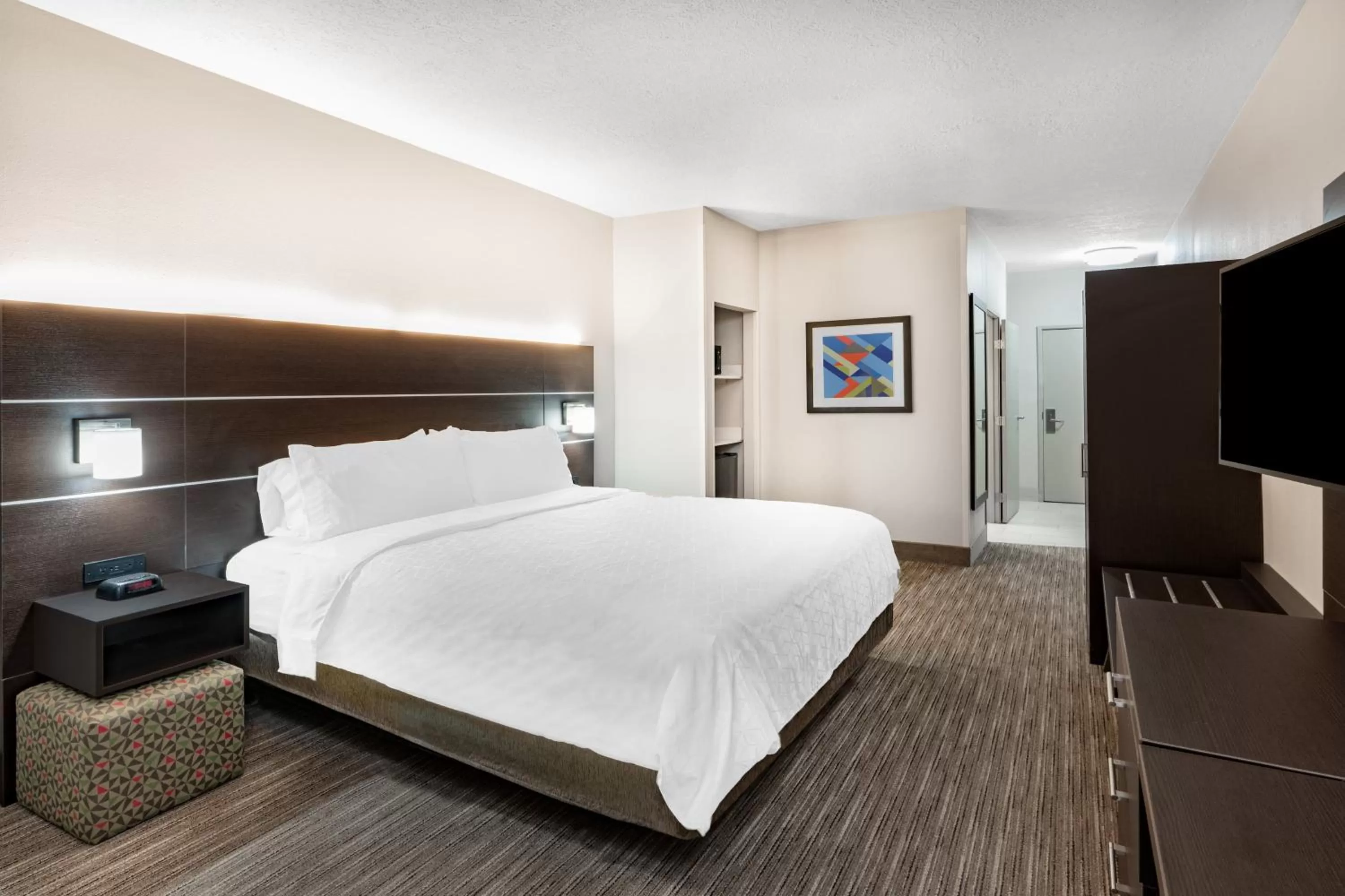 Photo of the whole room, Bed in Holiday Inn Express Hotel & Suites Albuquerque - North Balloon Fiesta Park by IHG