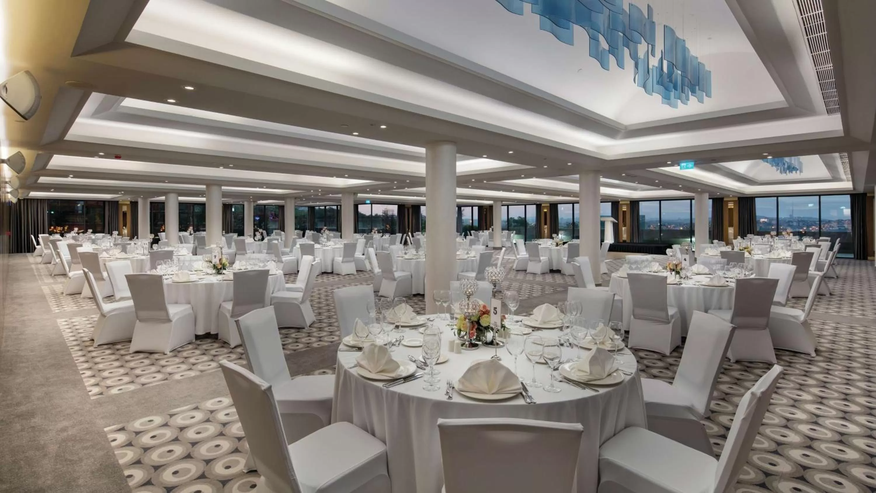 Dining area in Hilton Istanbul Maslak