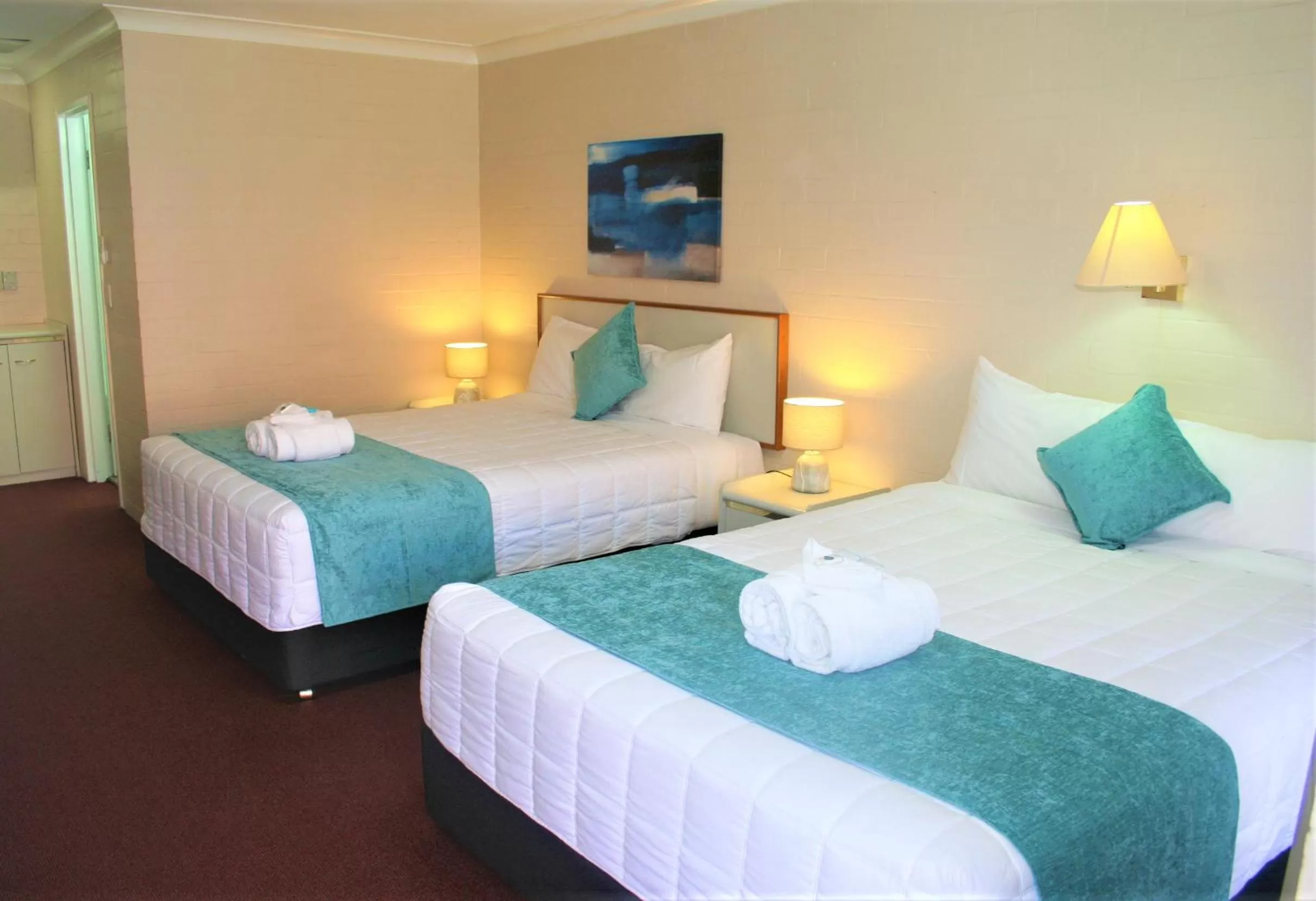 Bed in Club Motel Armidale