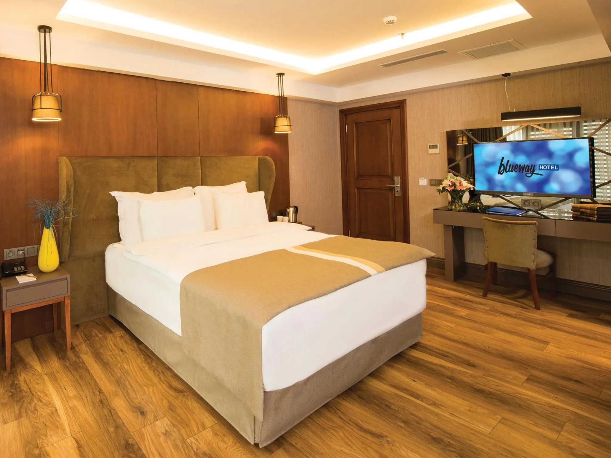 Other, Bed in The Way Hotel