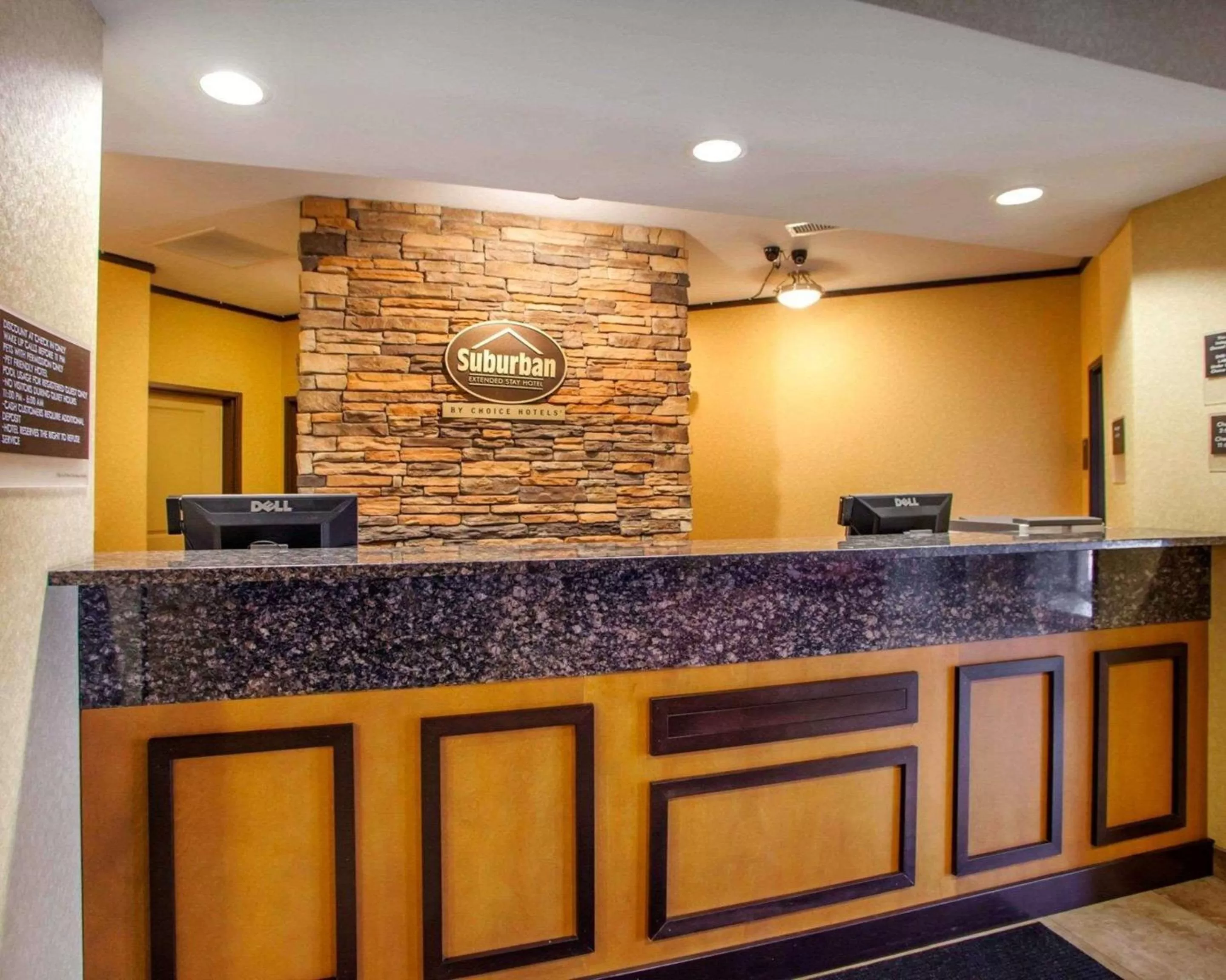 Lobby or reception in Suburban Studios Cedar Falls