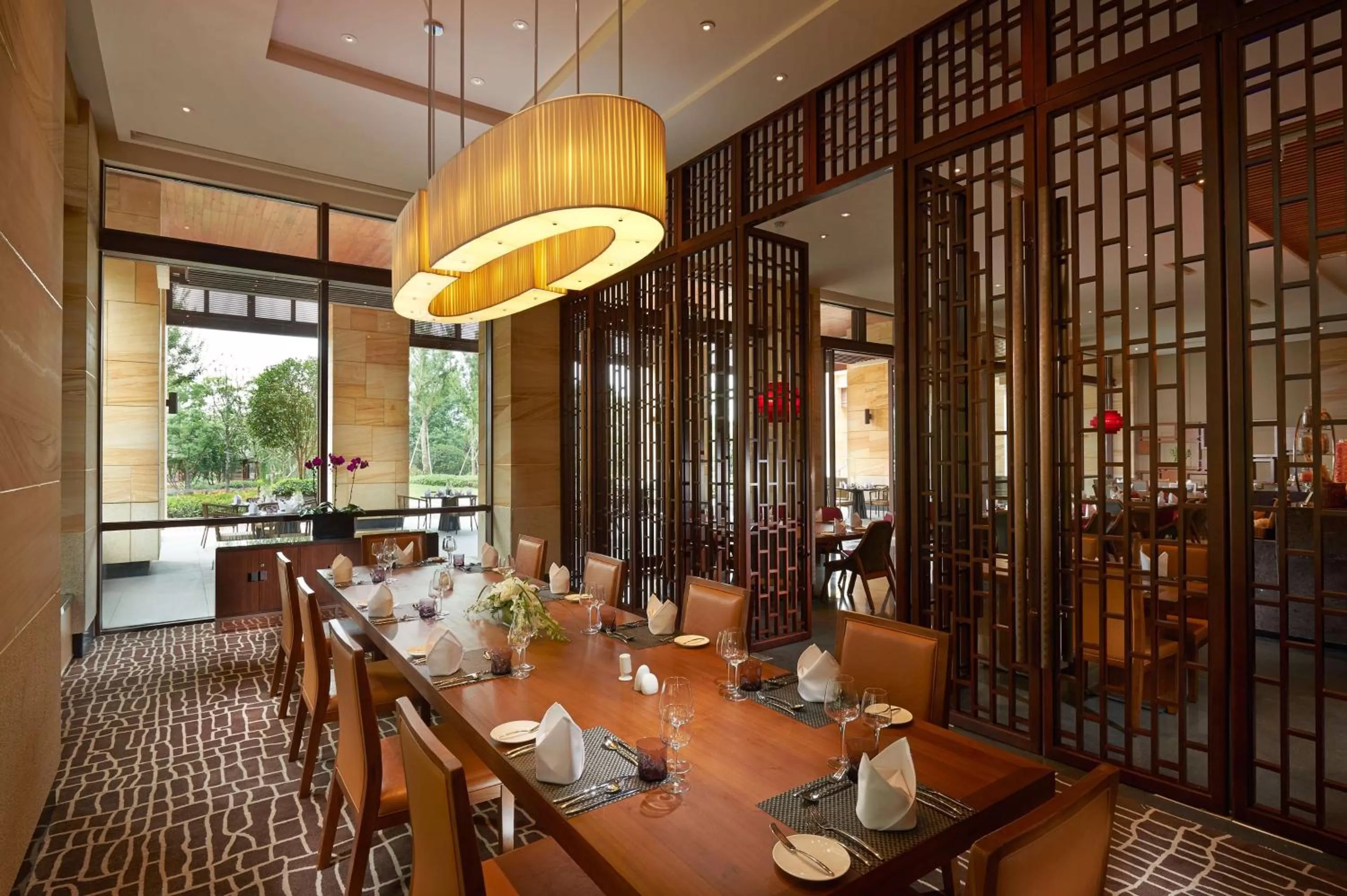 Restaurant/places to eat in Hilton Wuhan Optics Valley
