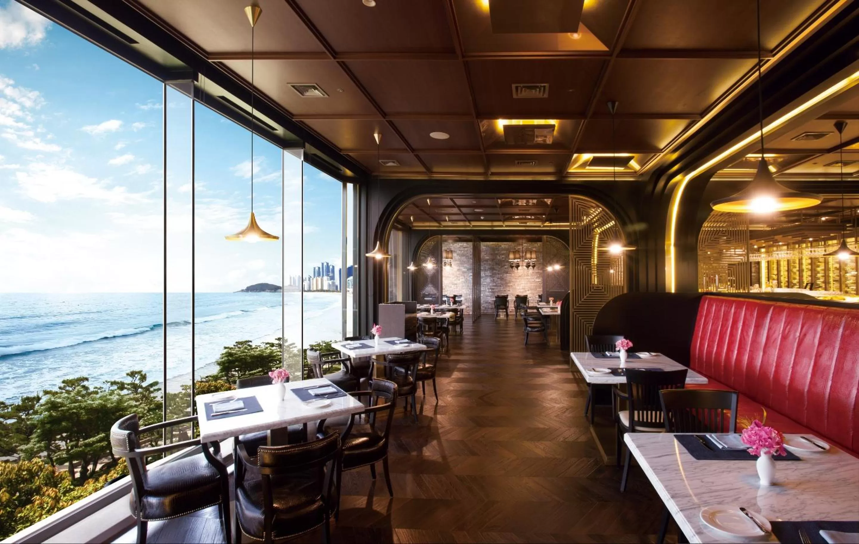 Restaurant/places to eat in Paradise Hotel Busan