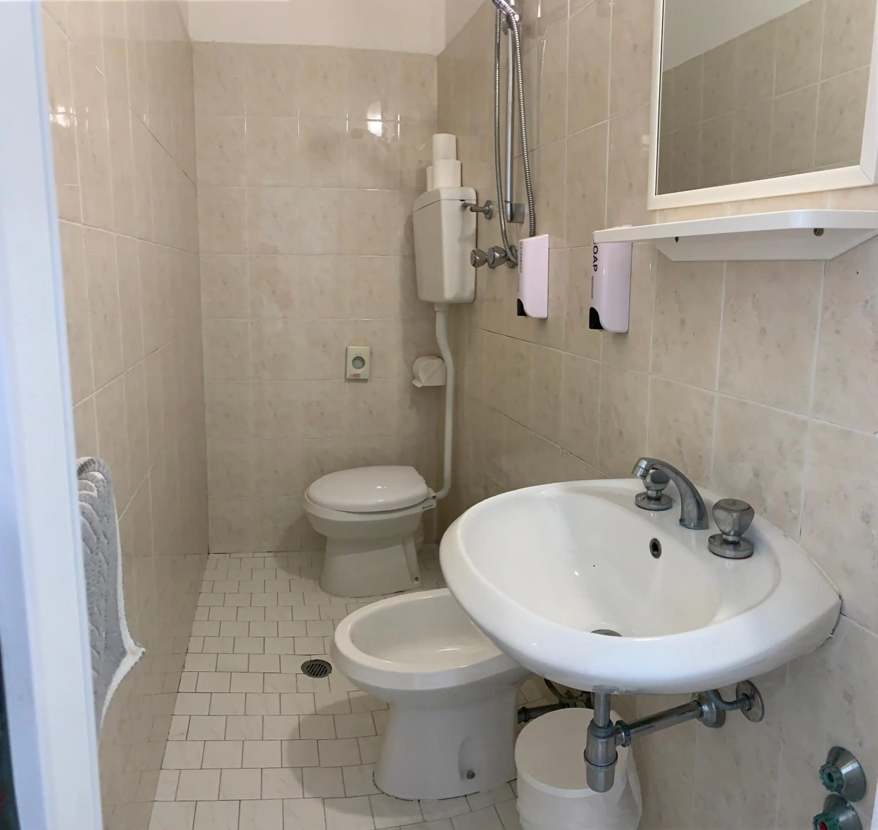 Shower in Hotel Laika