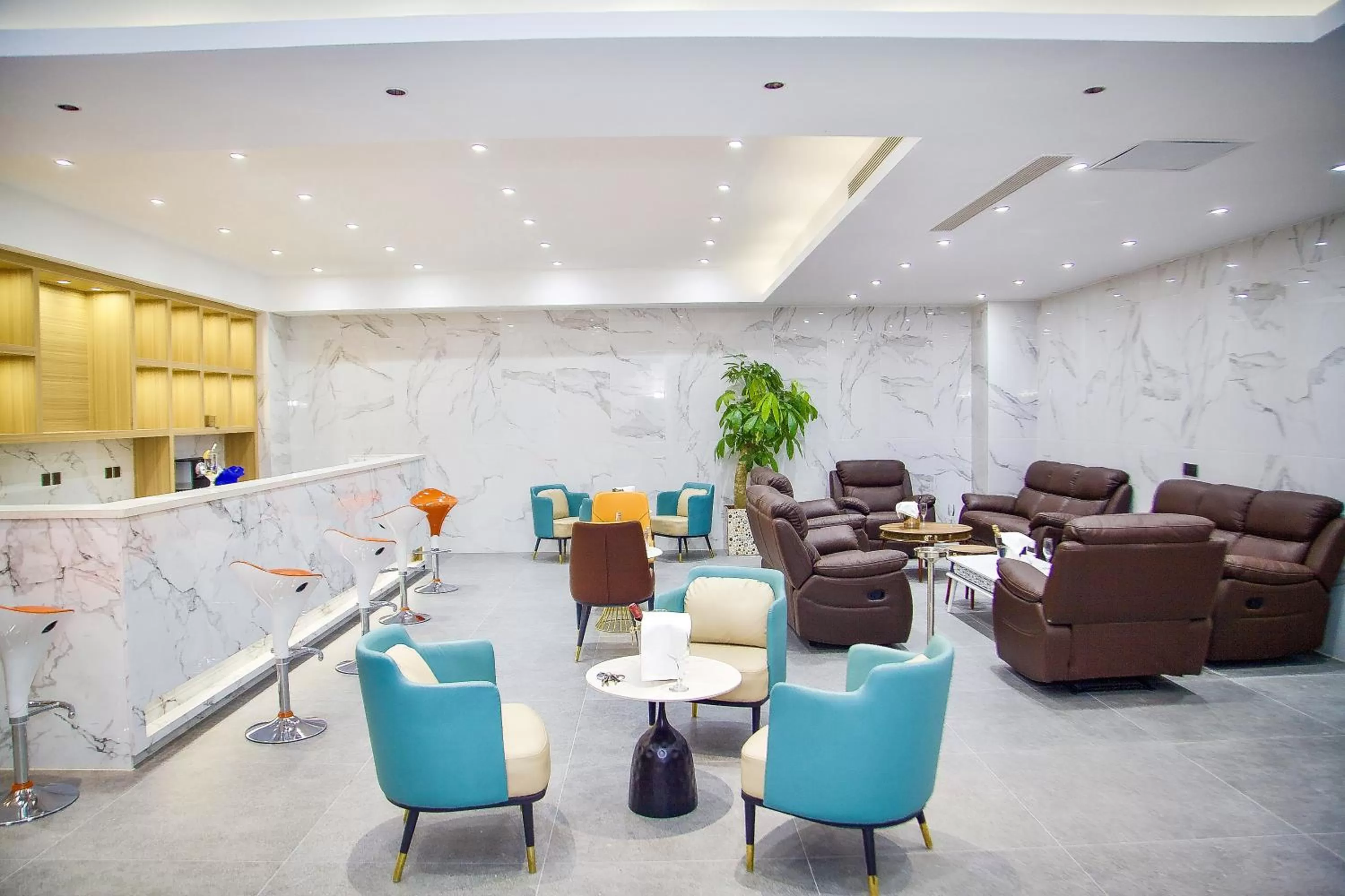 Lounge or bar in Hôtel FAMILLE MONDIALE