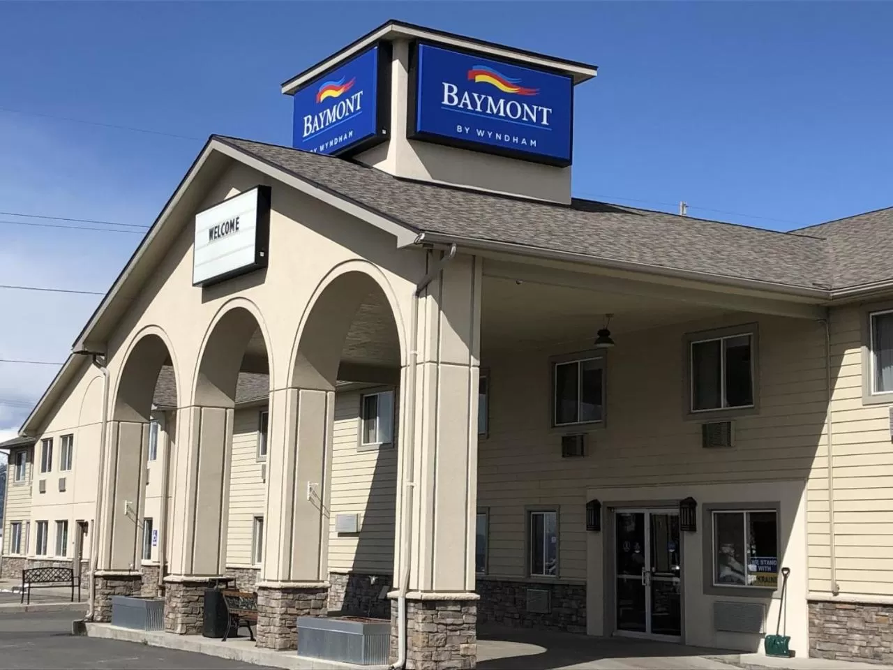 Property building in Baymont by Wyndham Bozeman