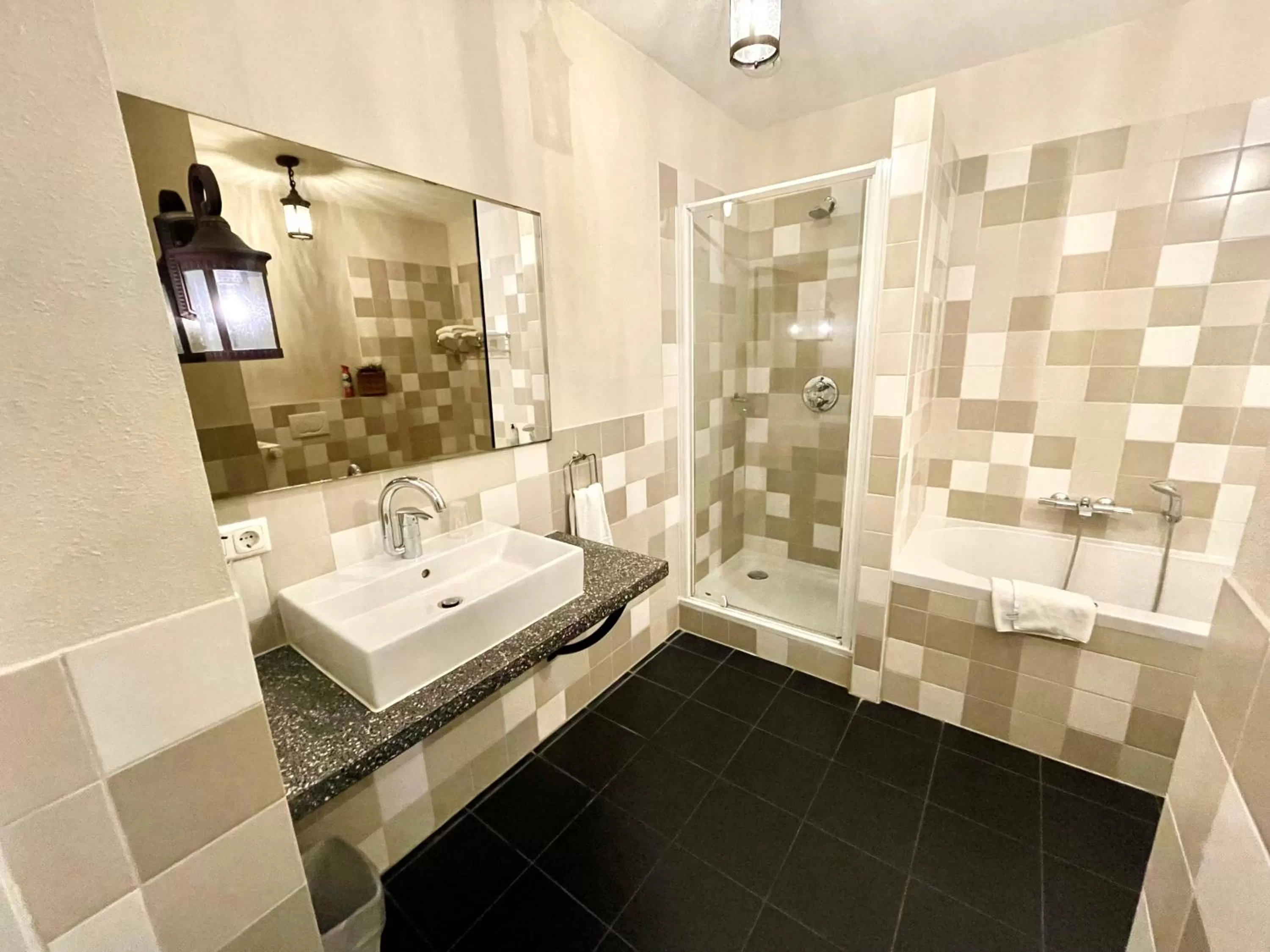 Bathroom in Hotel & Restaurant - Auberge De Hilver