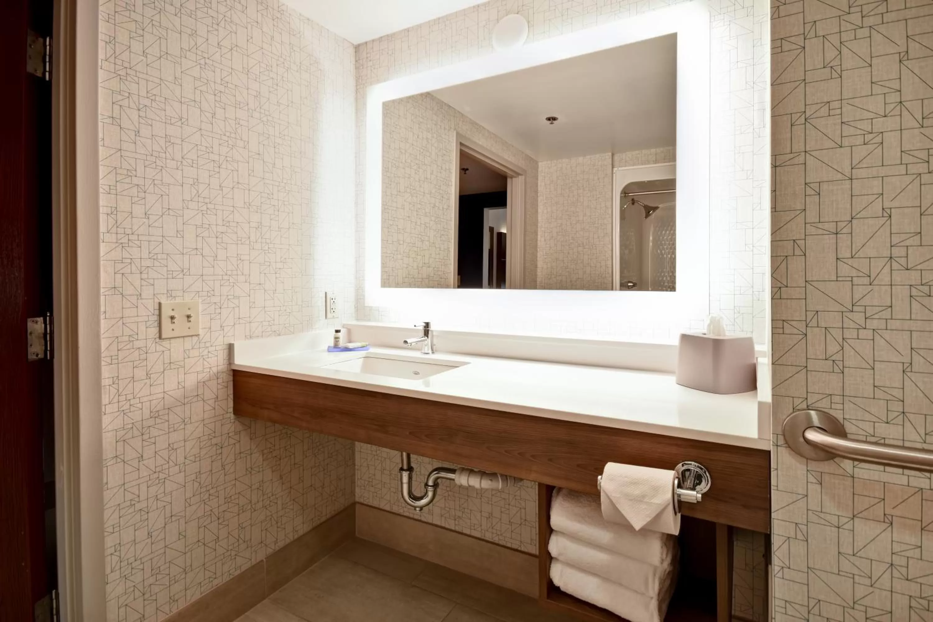 Bathroom in Holiday Inn Express Newport North - Middletown by IHG
